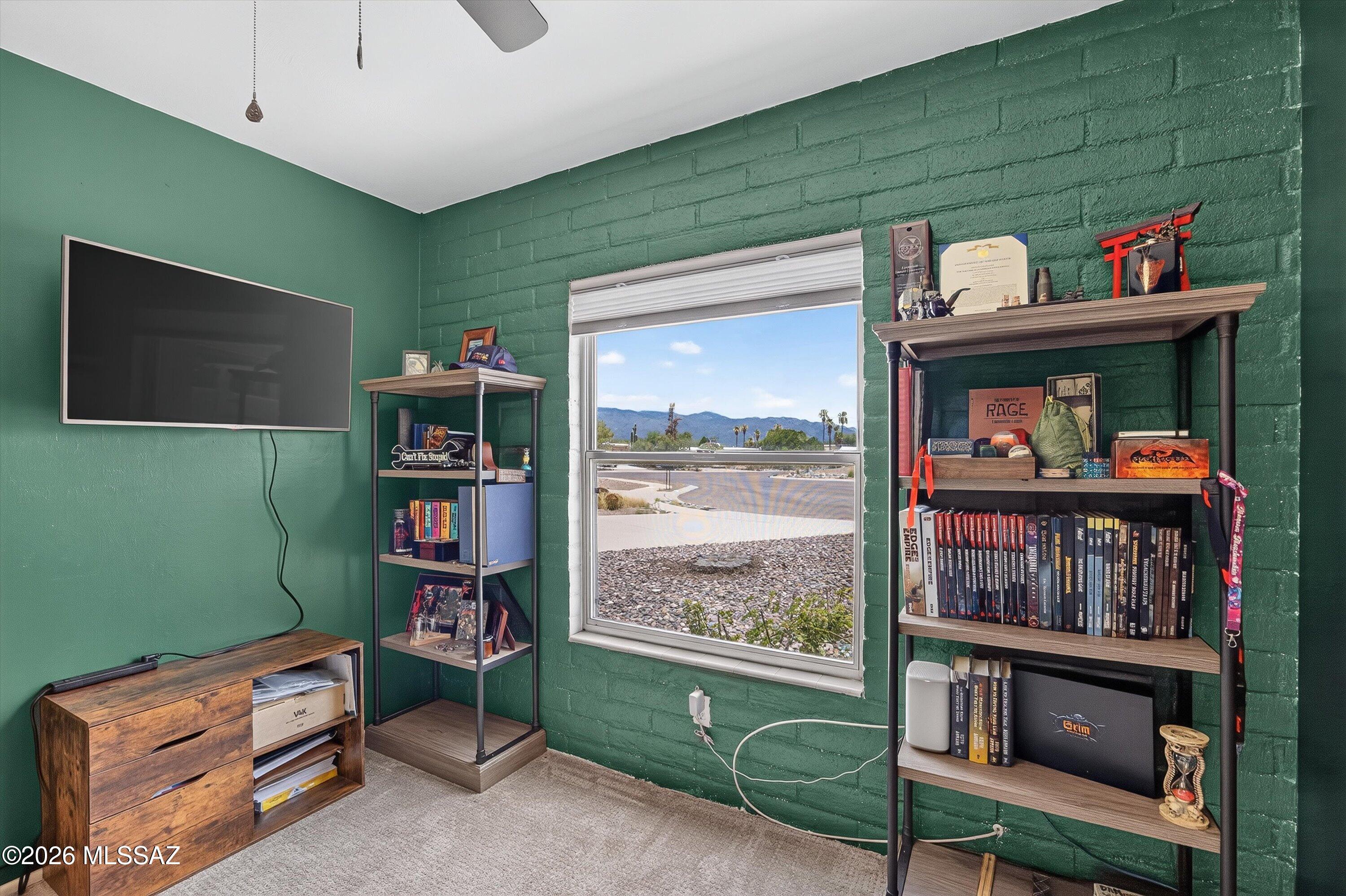 Broadway East (1-112) - Residential