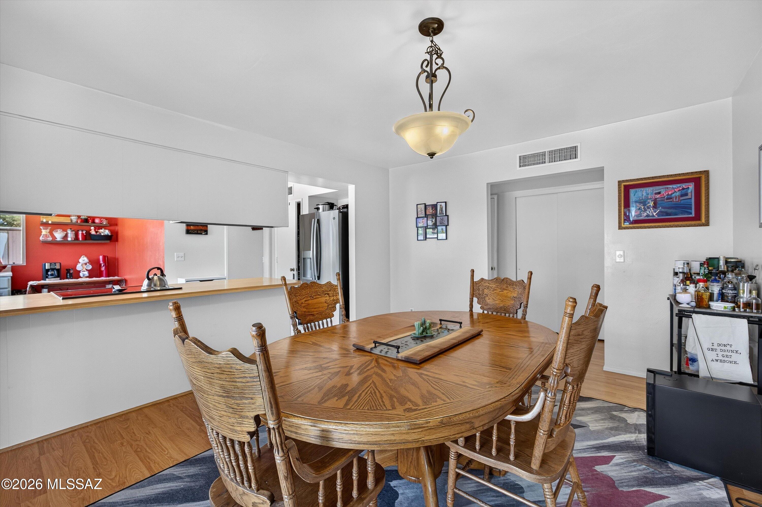 Broadway East (1-112) - Residential
