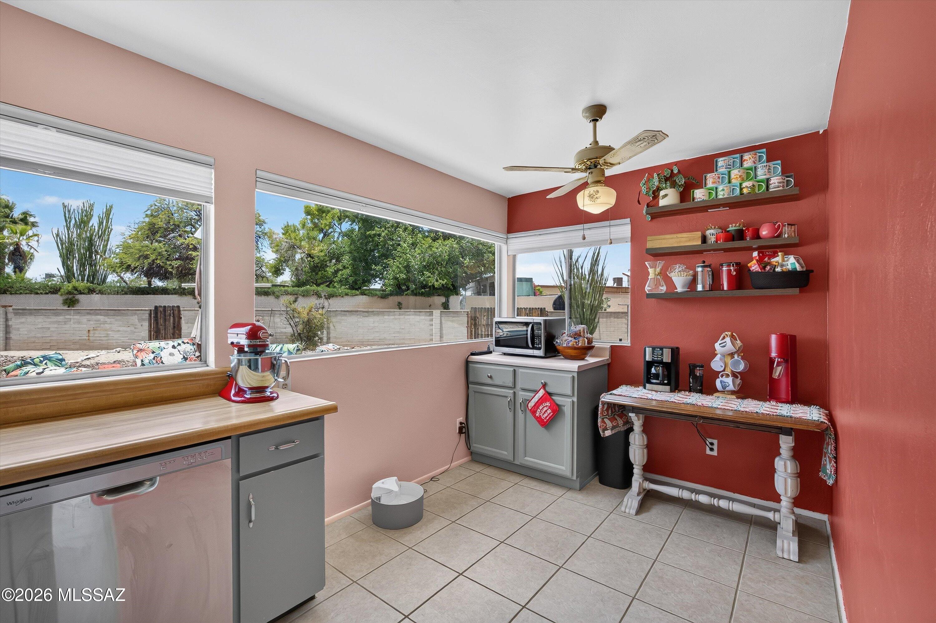 Broadway East (1-112) - Residential