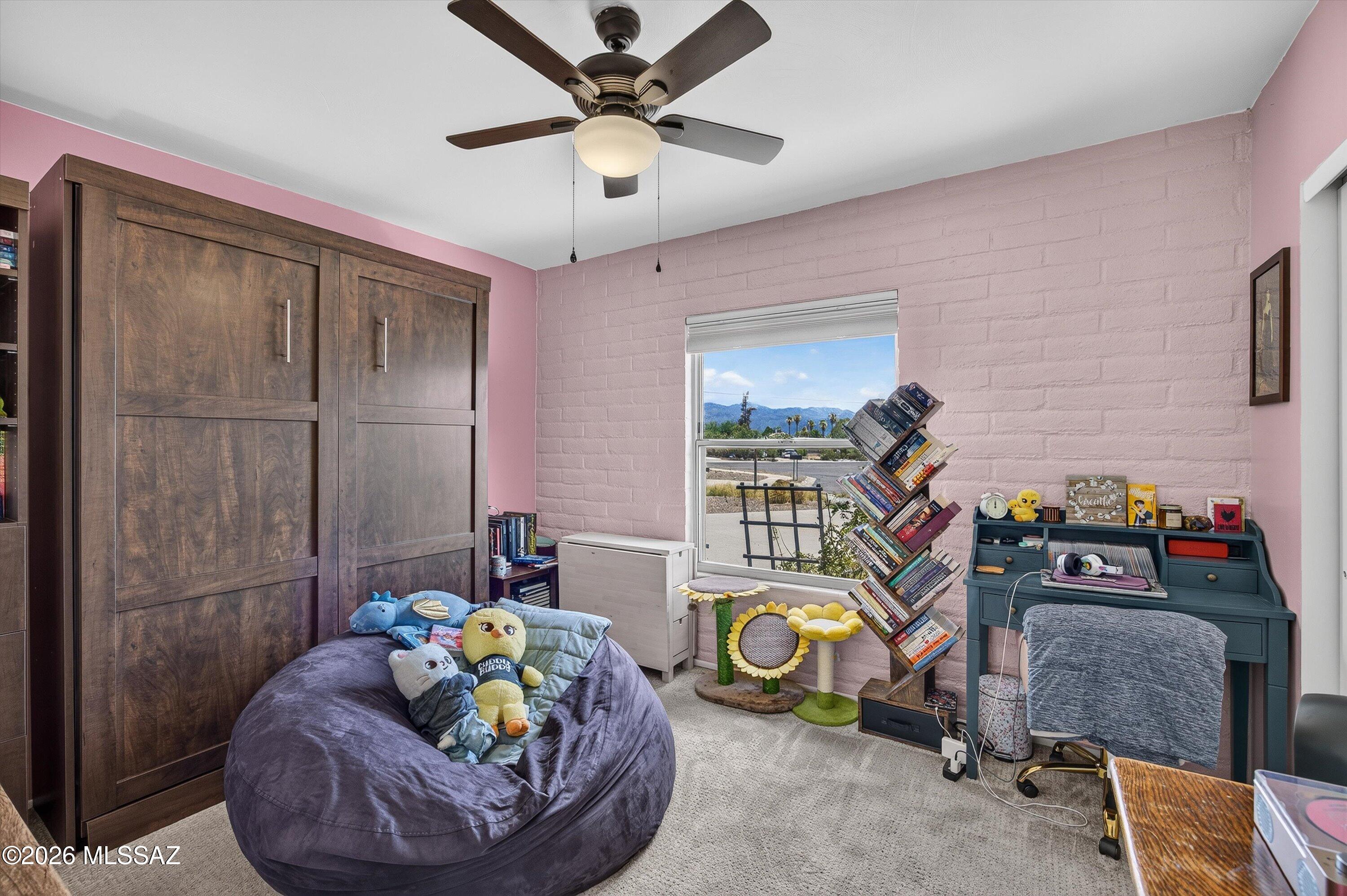 Broadway East (1-112) - Residential
