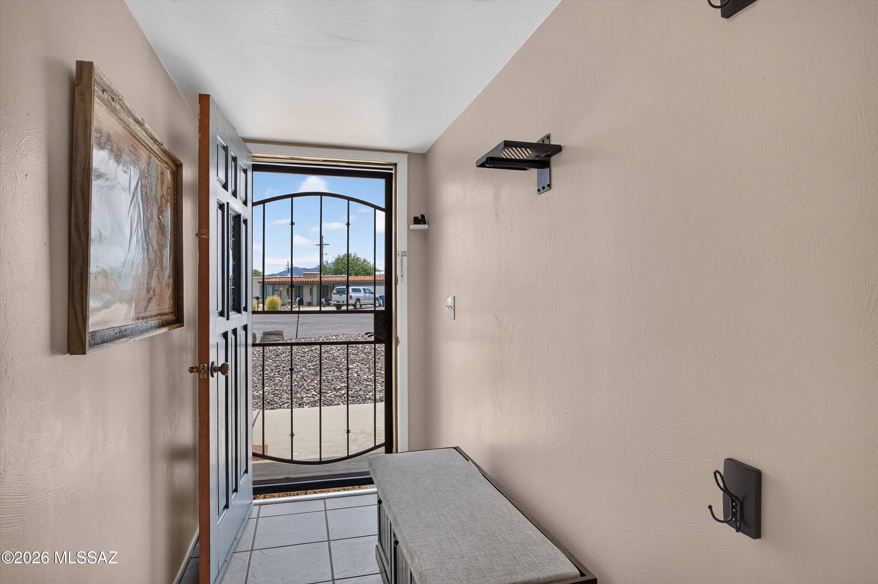 Broadway East (1-112) - Residential