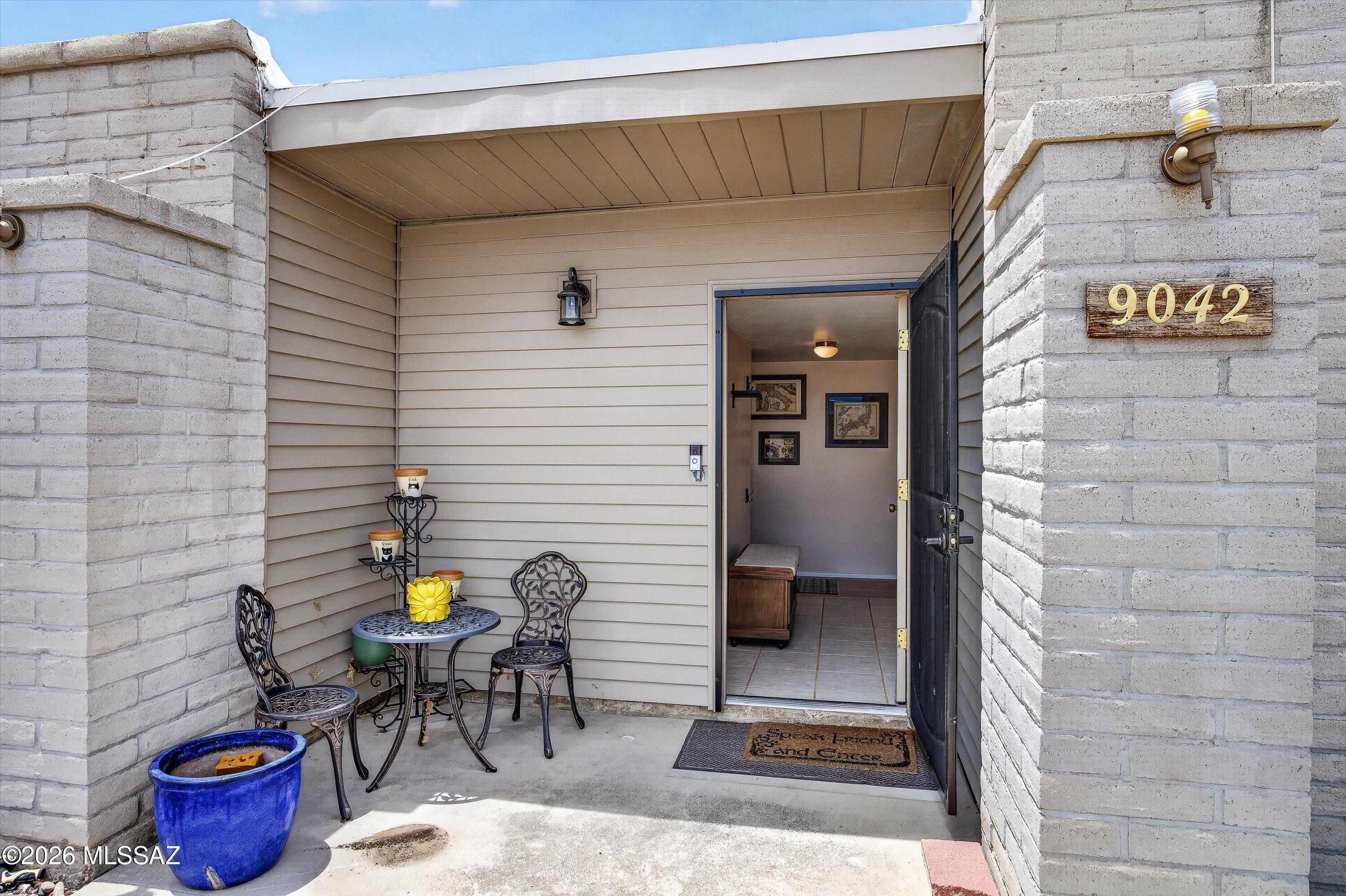Broadway East (1-112) - Residential