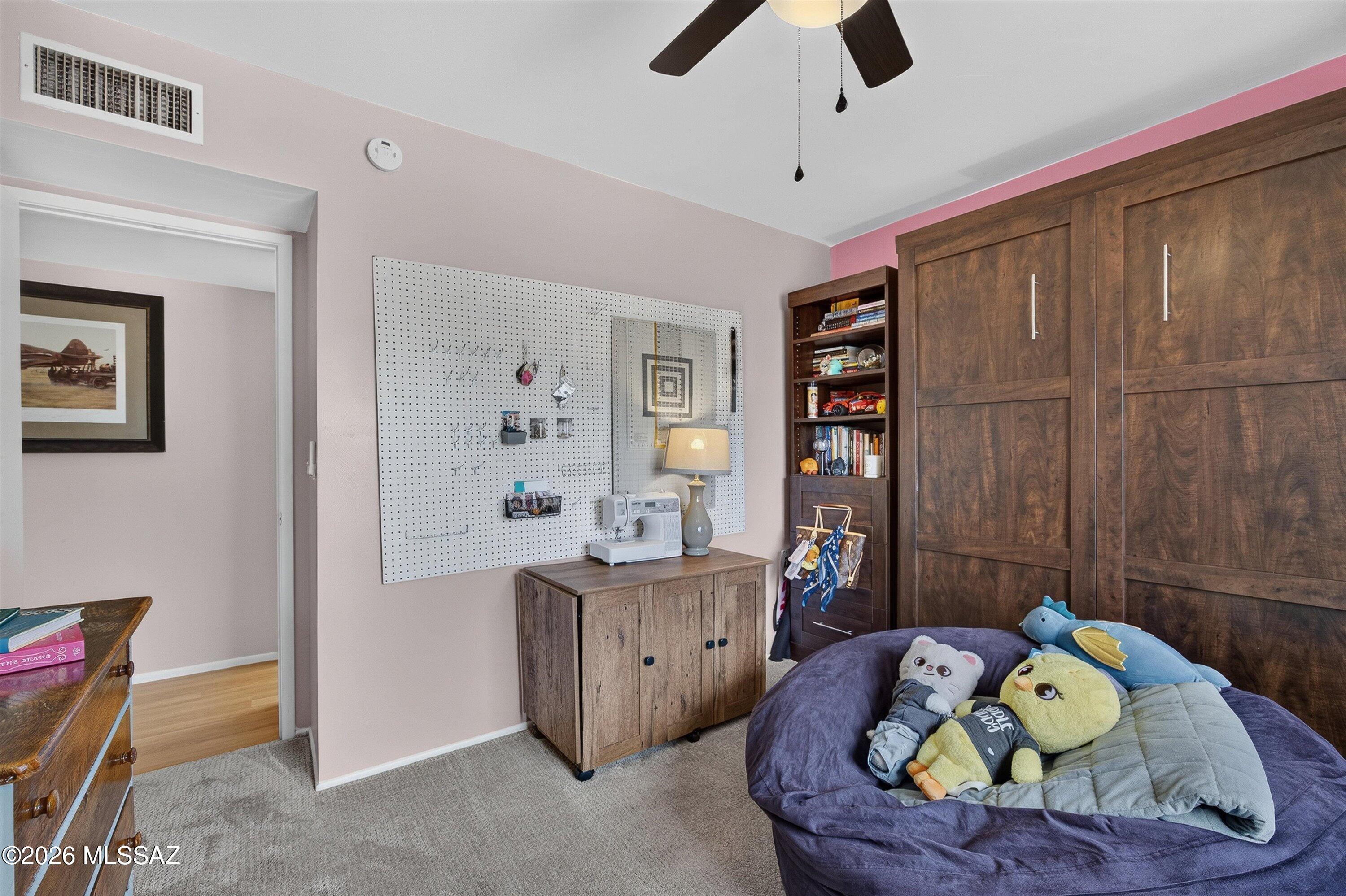 Broadway East (1-112) - Residential