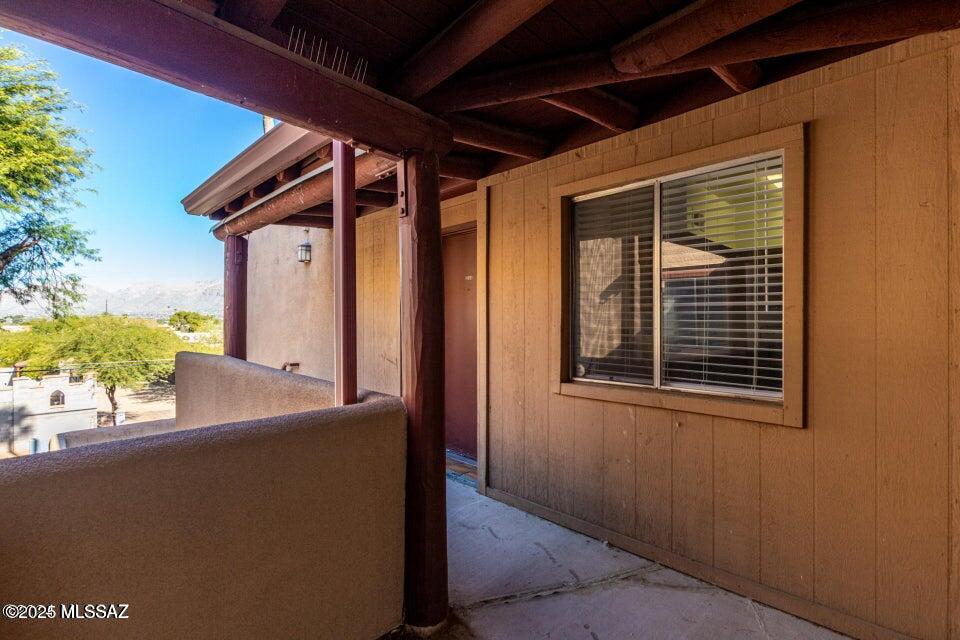 Must see this quiet 3rd floor, 1 bed 1 bath 475 sq ft condo with Amazing views from the covered patio and living room. Less than 3 miles away from the U of A. Community includes multiple pools, spa, excercise facility, tennis courts, sand volleyball court and laudry facility on premises. Community is gated and close to plenty of stores and bus stops. . Great property if your looking for investment home or to live in  . Call LA for more info if needed . Buyer and BA to verify all facts and info.
