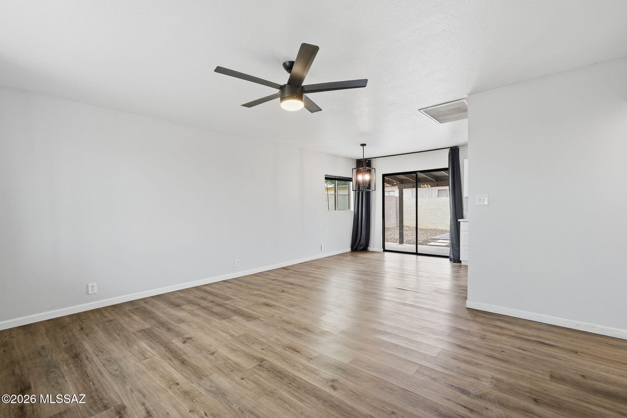 Miracle Mile Manor - Residential
