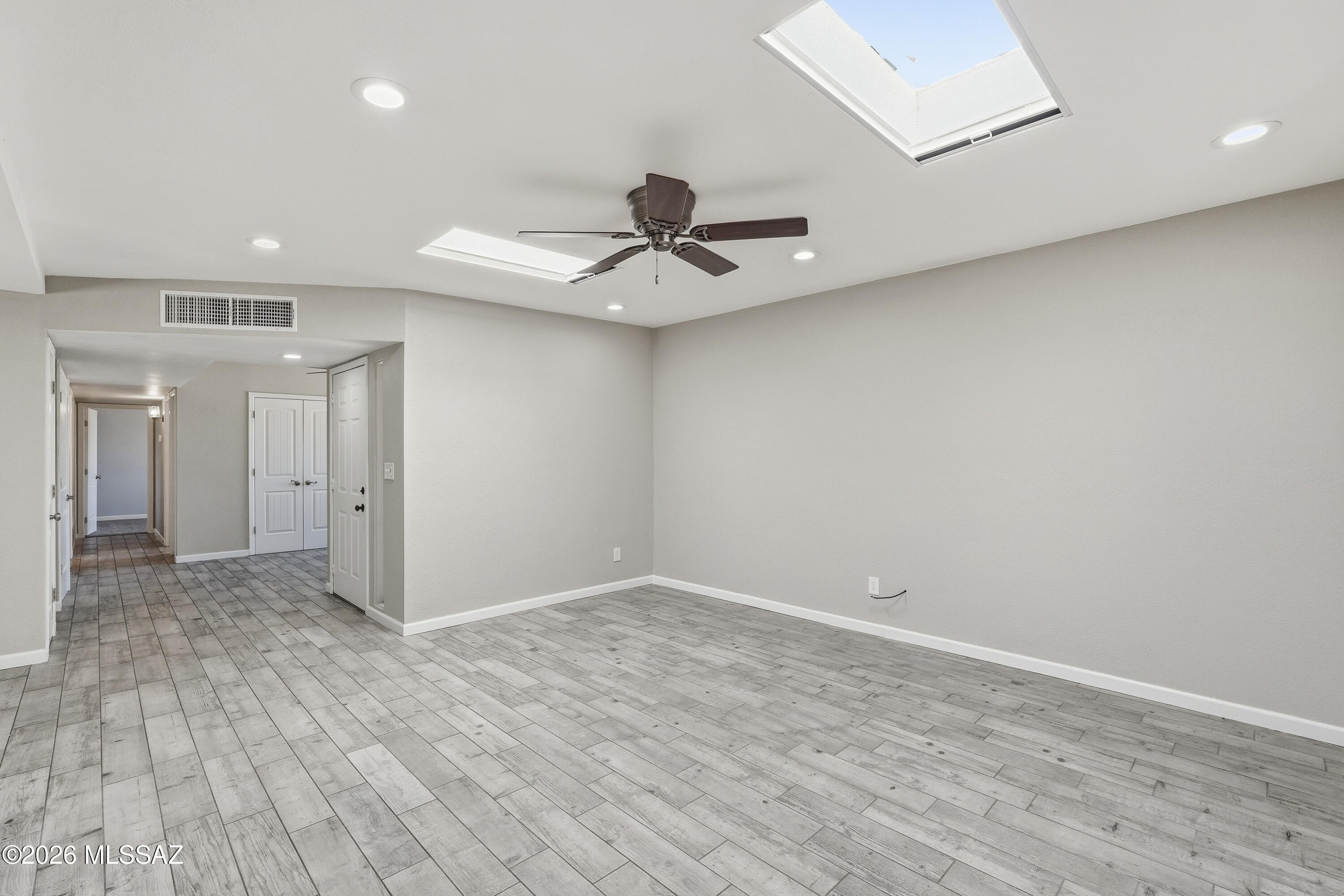 North Point Terrace (1-255) - Residential Lease