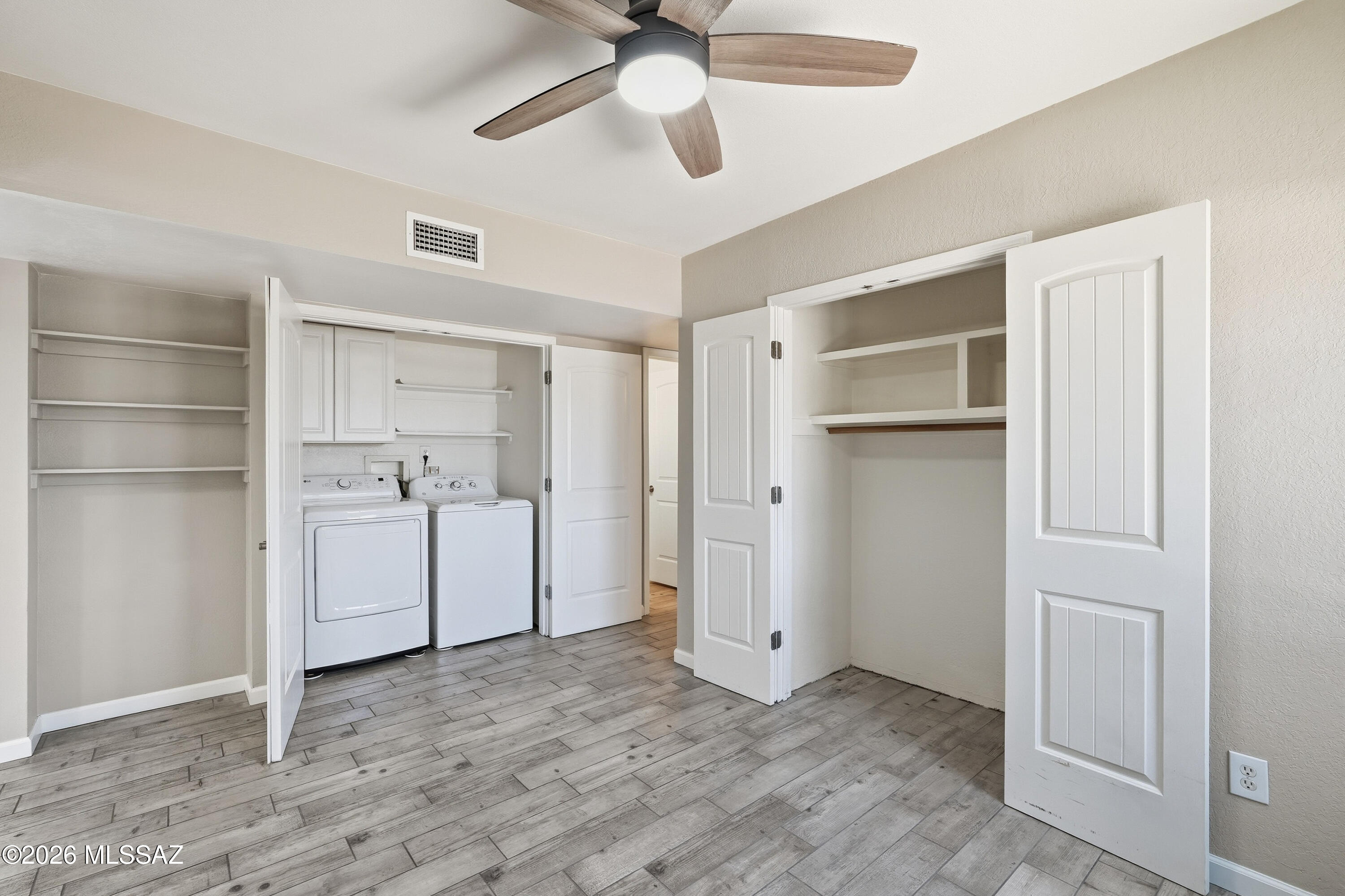 North Point Terrace (1-255) - Residential Lease