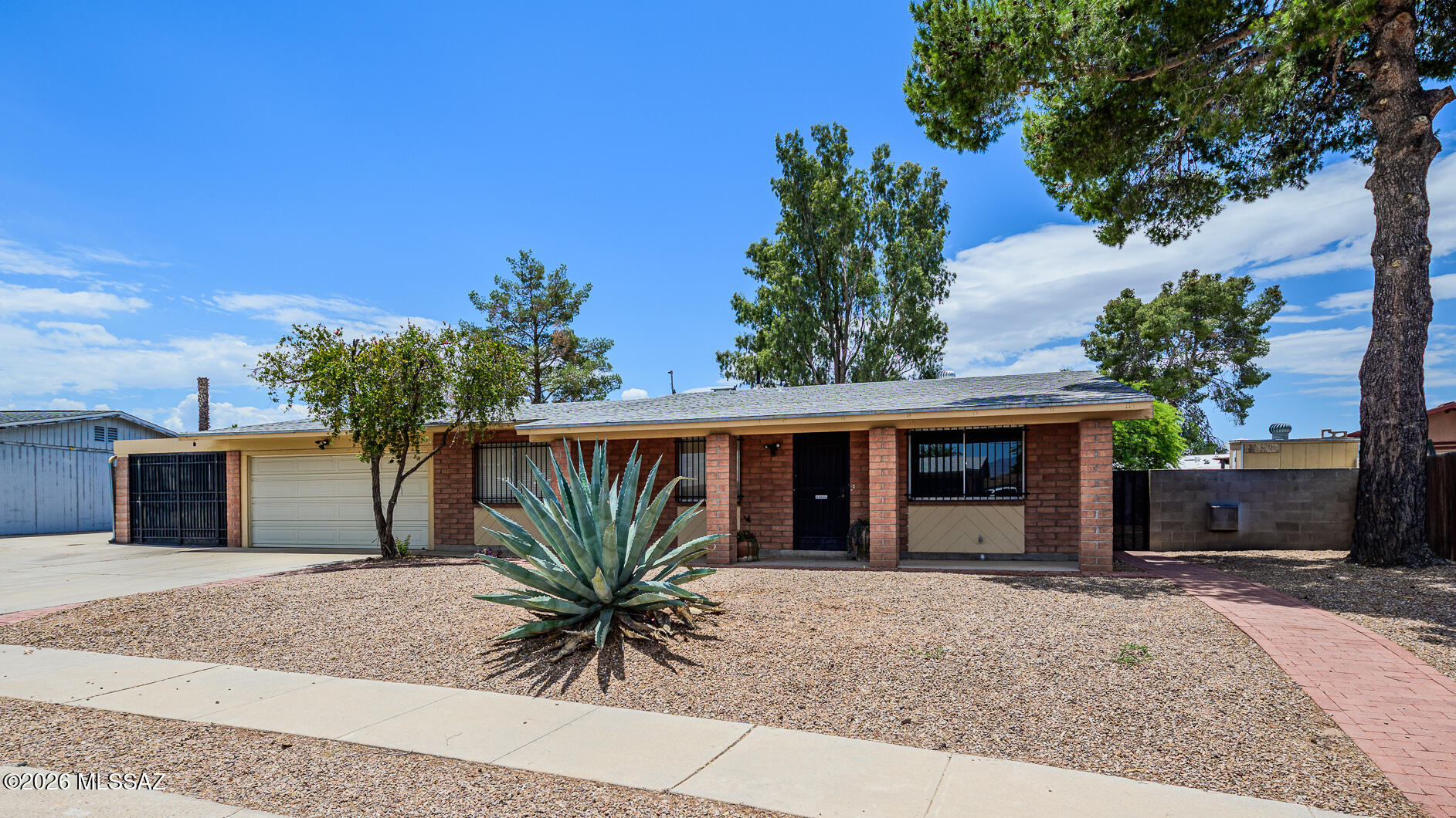 Lincoln Ridge (1-207) - Residential