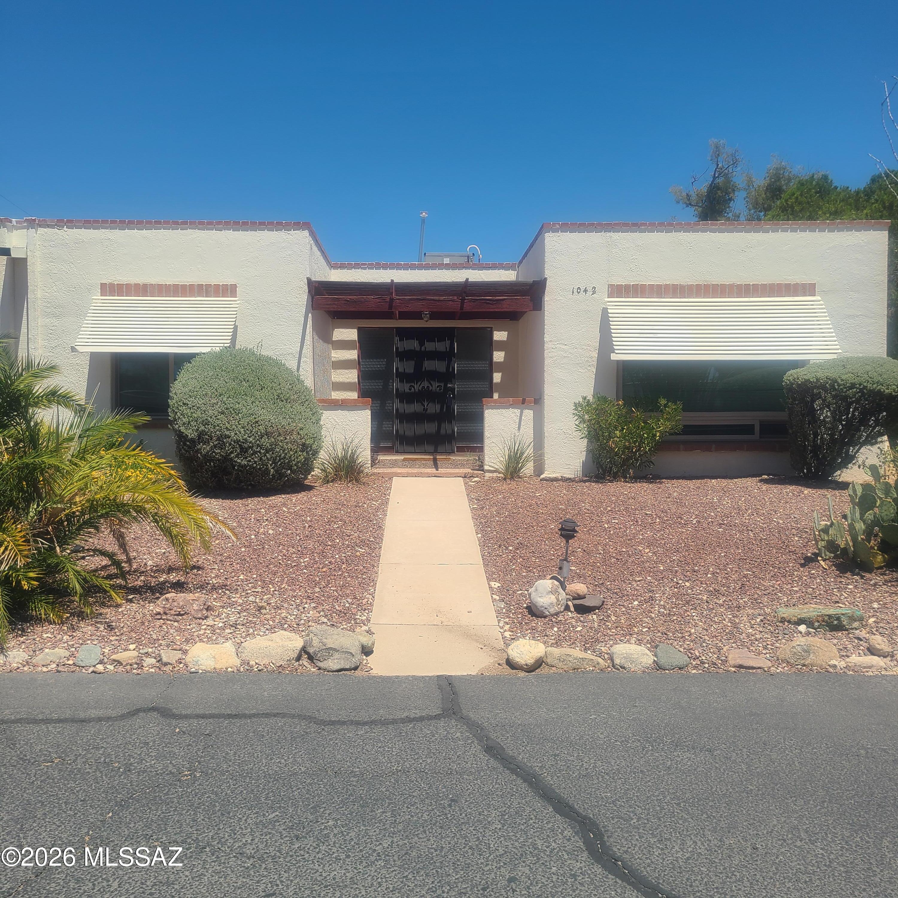 Las Solanas Blk 1 (1-49) - Residential