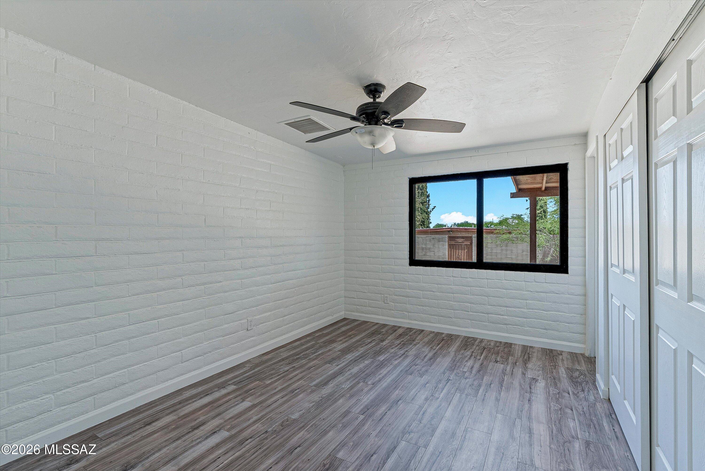 Mission Heights NO. 5 (1-102) - Residential