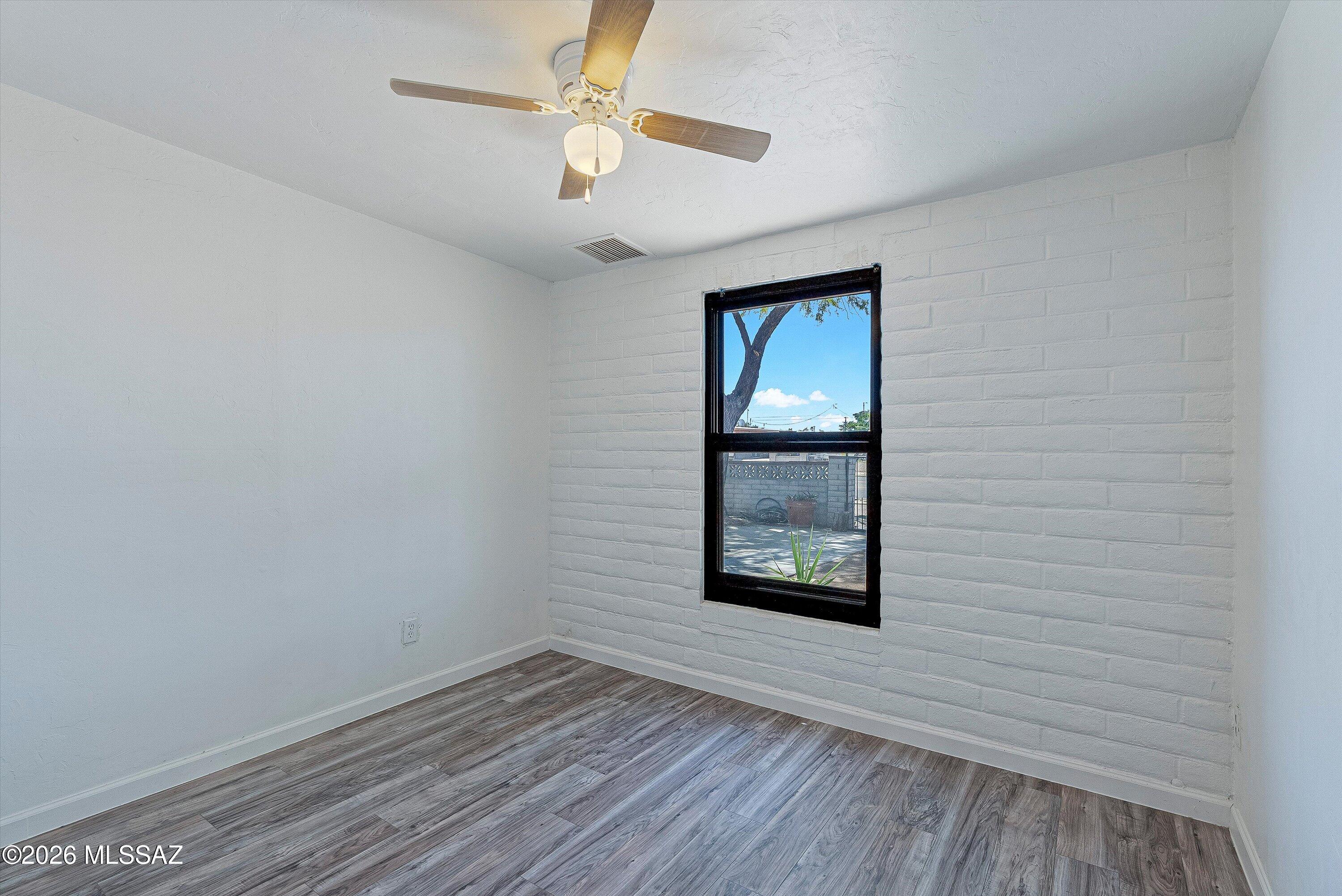 Mission Heights NO. 5 (1-102) - Residential