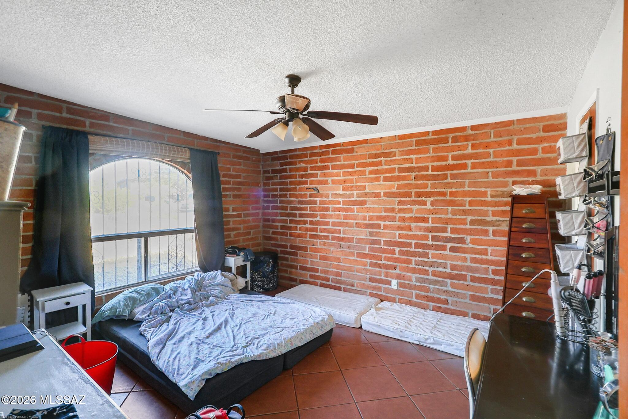 New Tucson Unit NO. 4 (1-203) - Residential