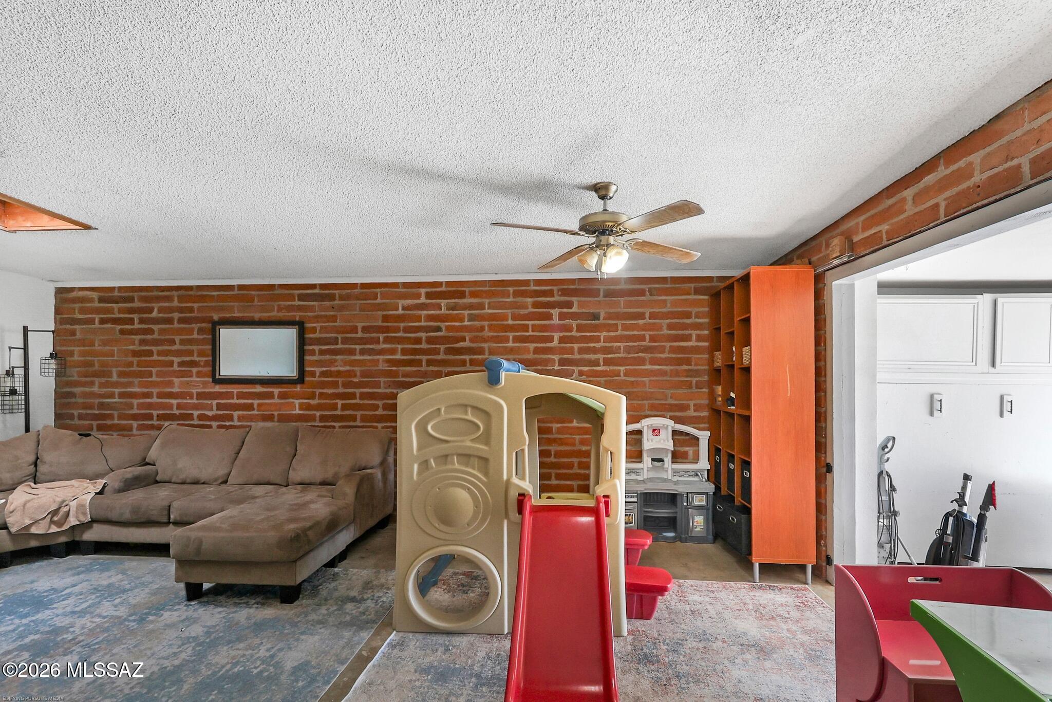 New Tucson Unit NO. 4 (1-203) - Residential