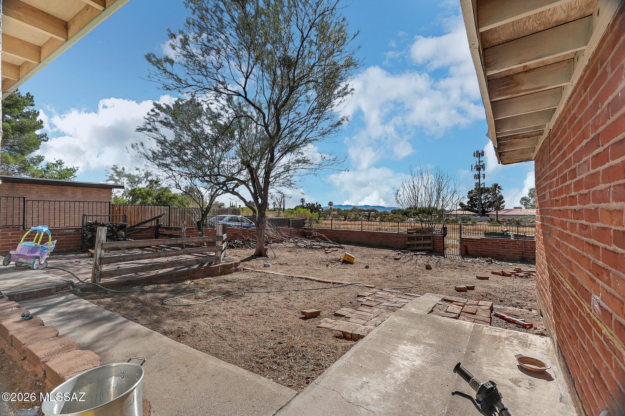 New Tucson Unit NO. 4 (1-203) - Residential