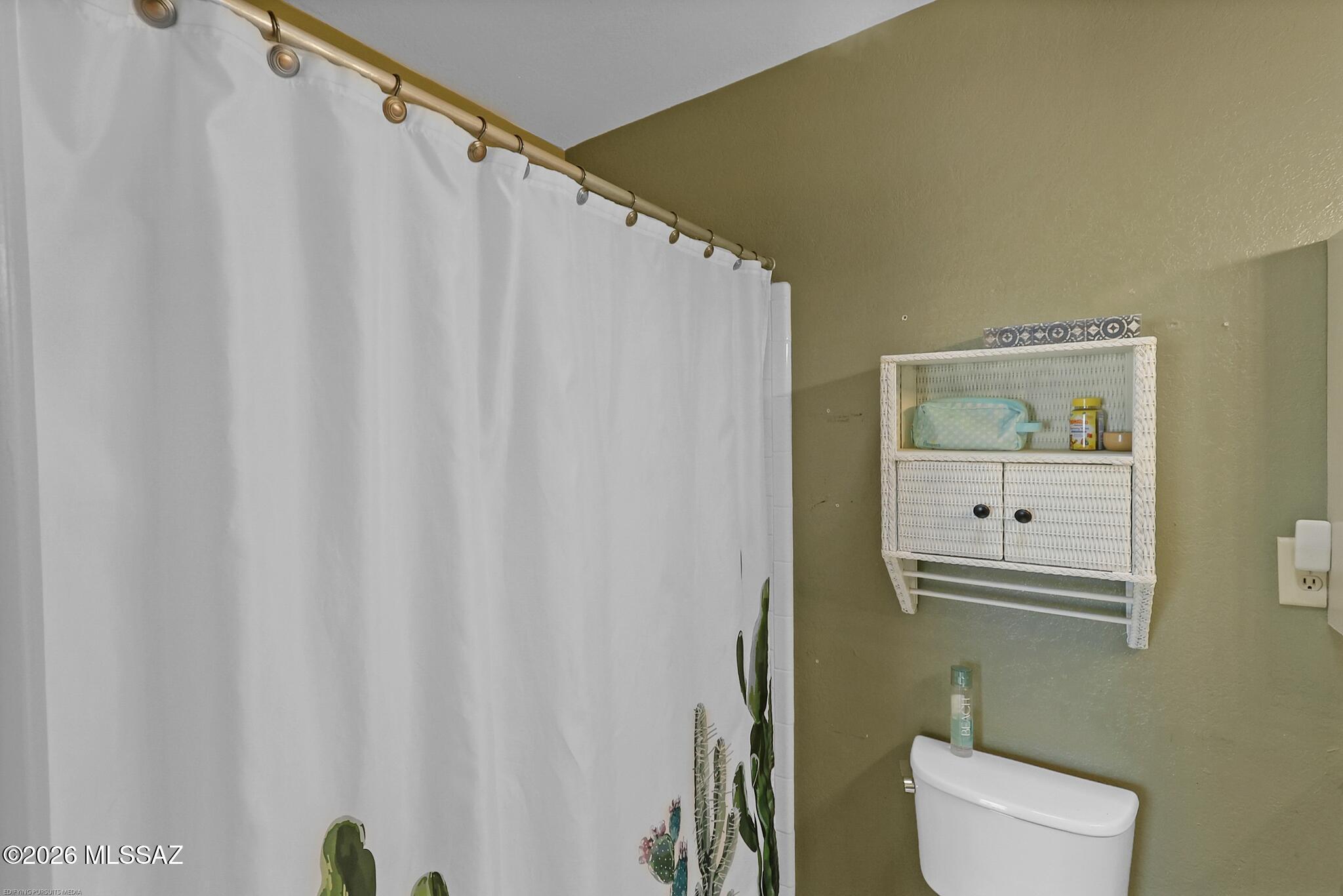 New Tucson Unit NO. 4 (1-203) - Residential