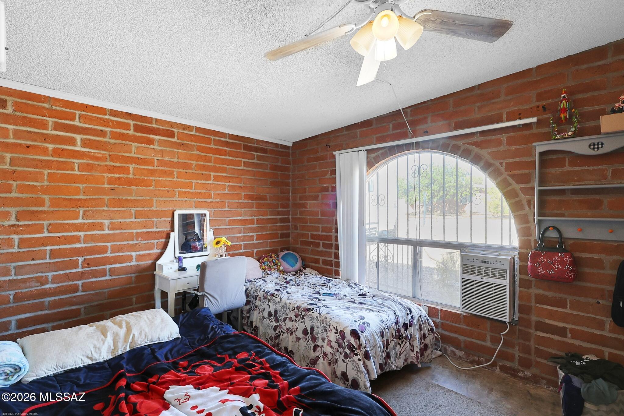 New Tucson Unit NO. 4 (1-203) - Residential