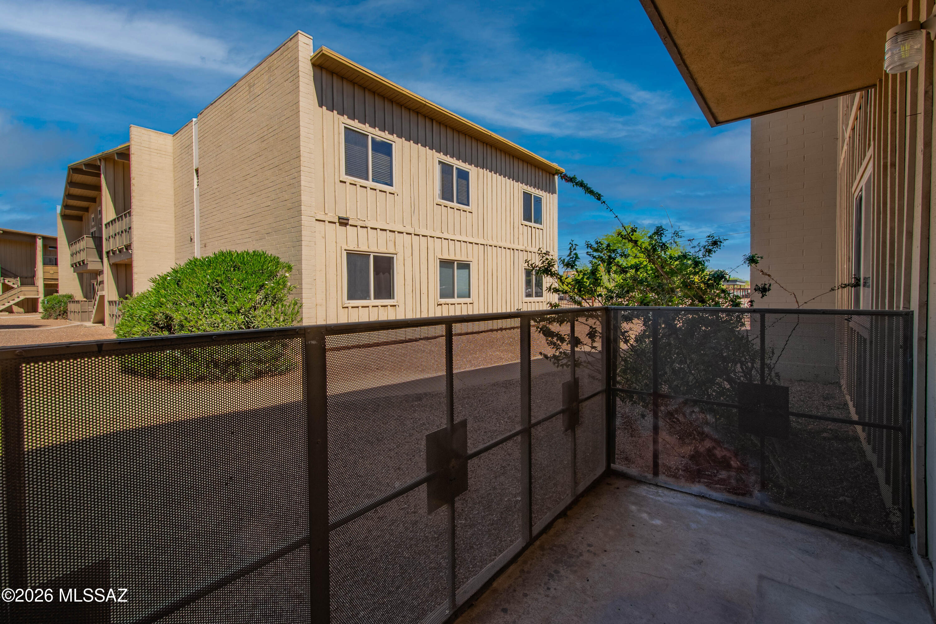 Royal Alvernon Condos. - Residential