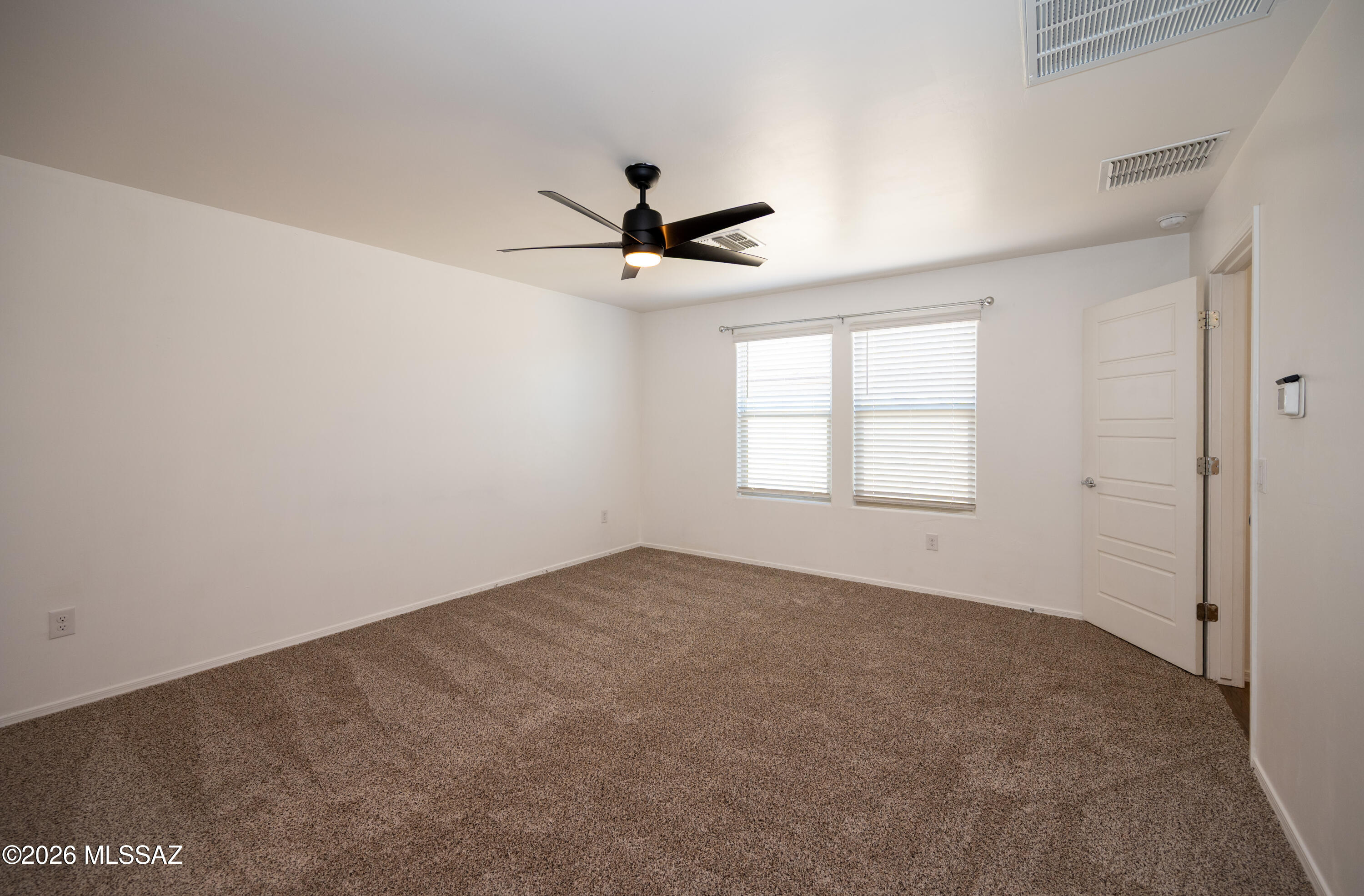 Tres Pueblos Este - Residential Lease