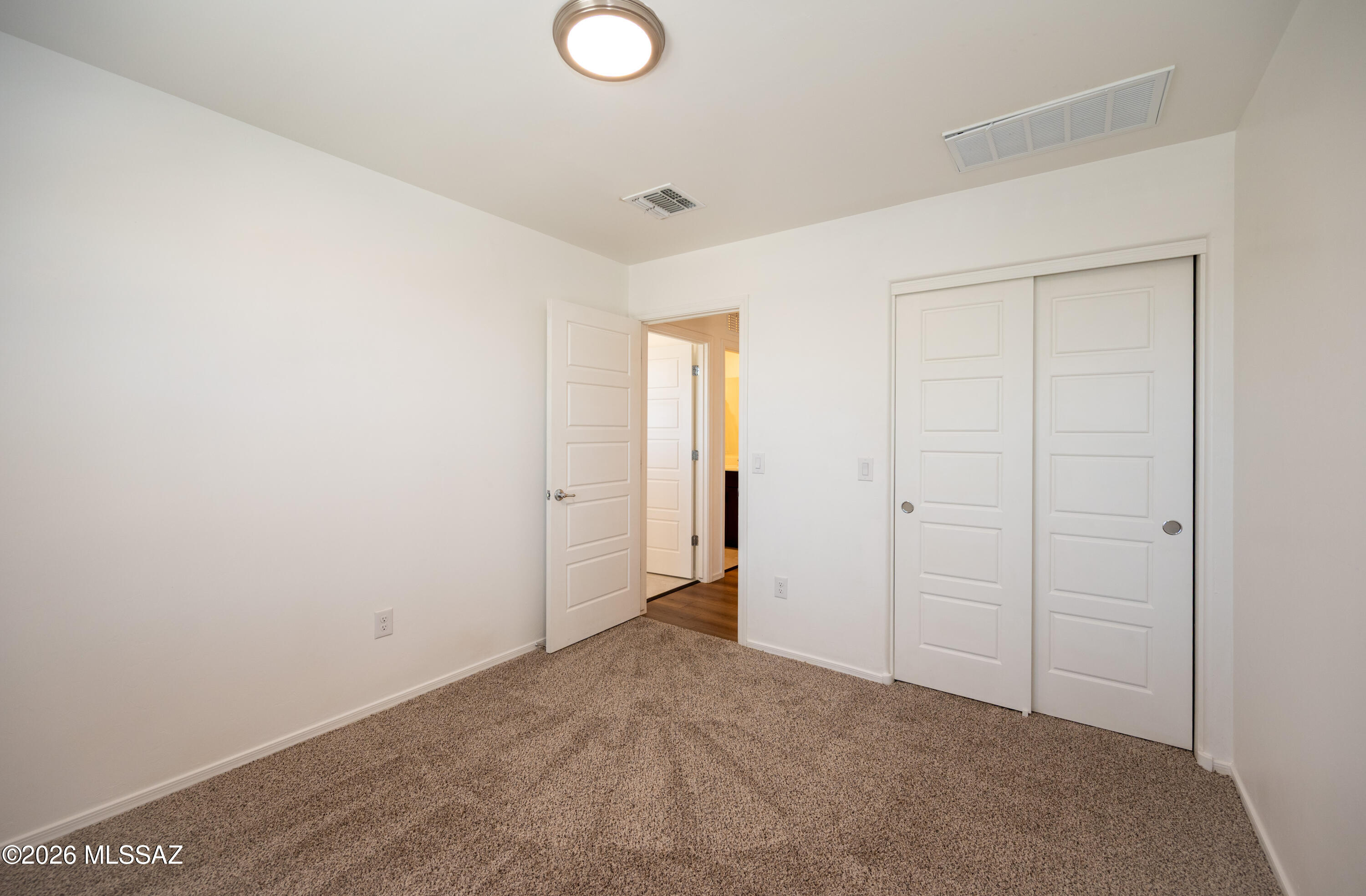 Tres Pueblos Este - Residential Lease