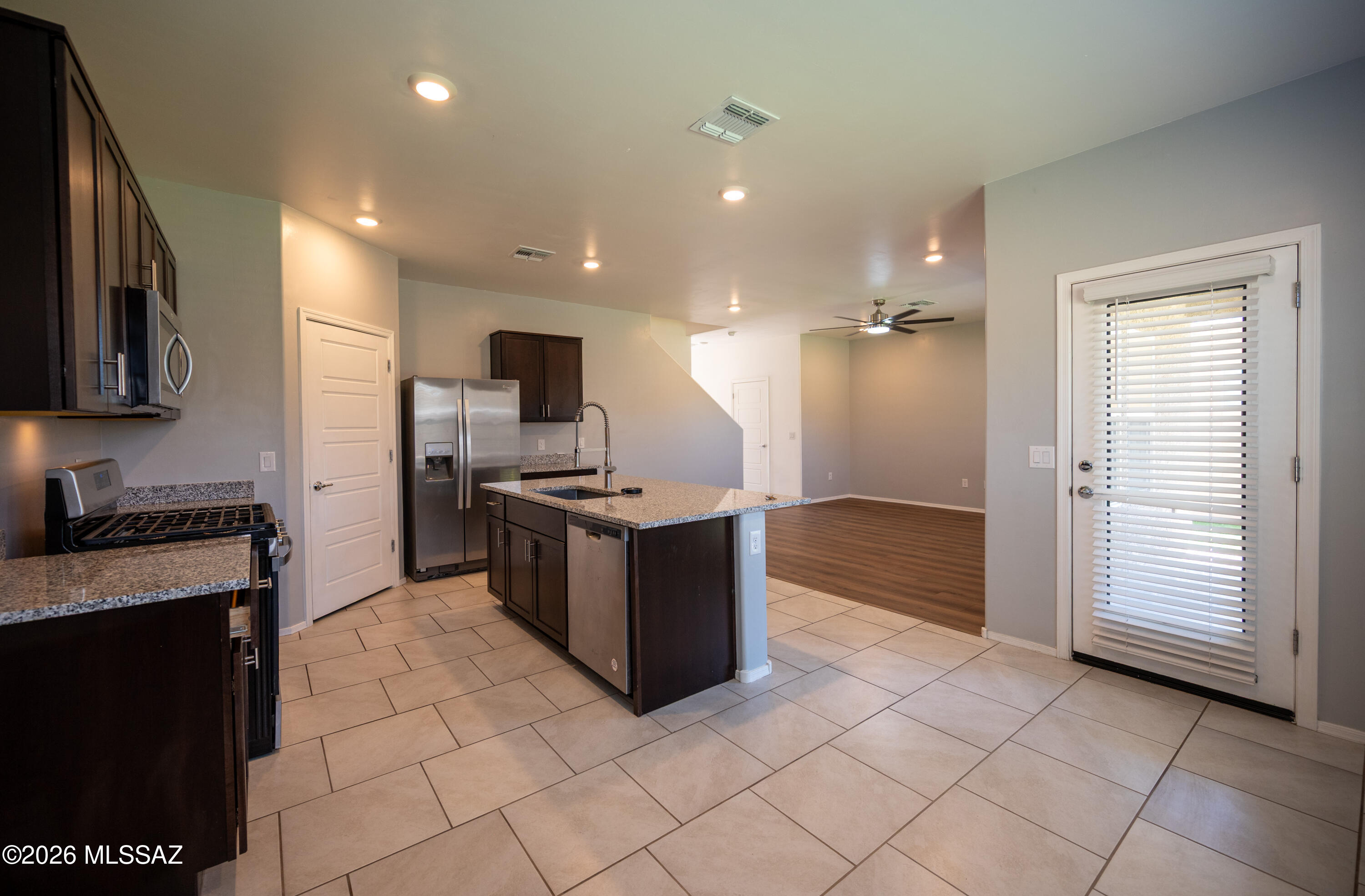 Tres Pueblos Este - Residential Lease