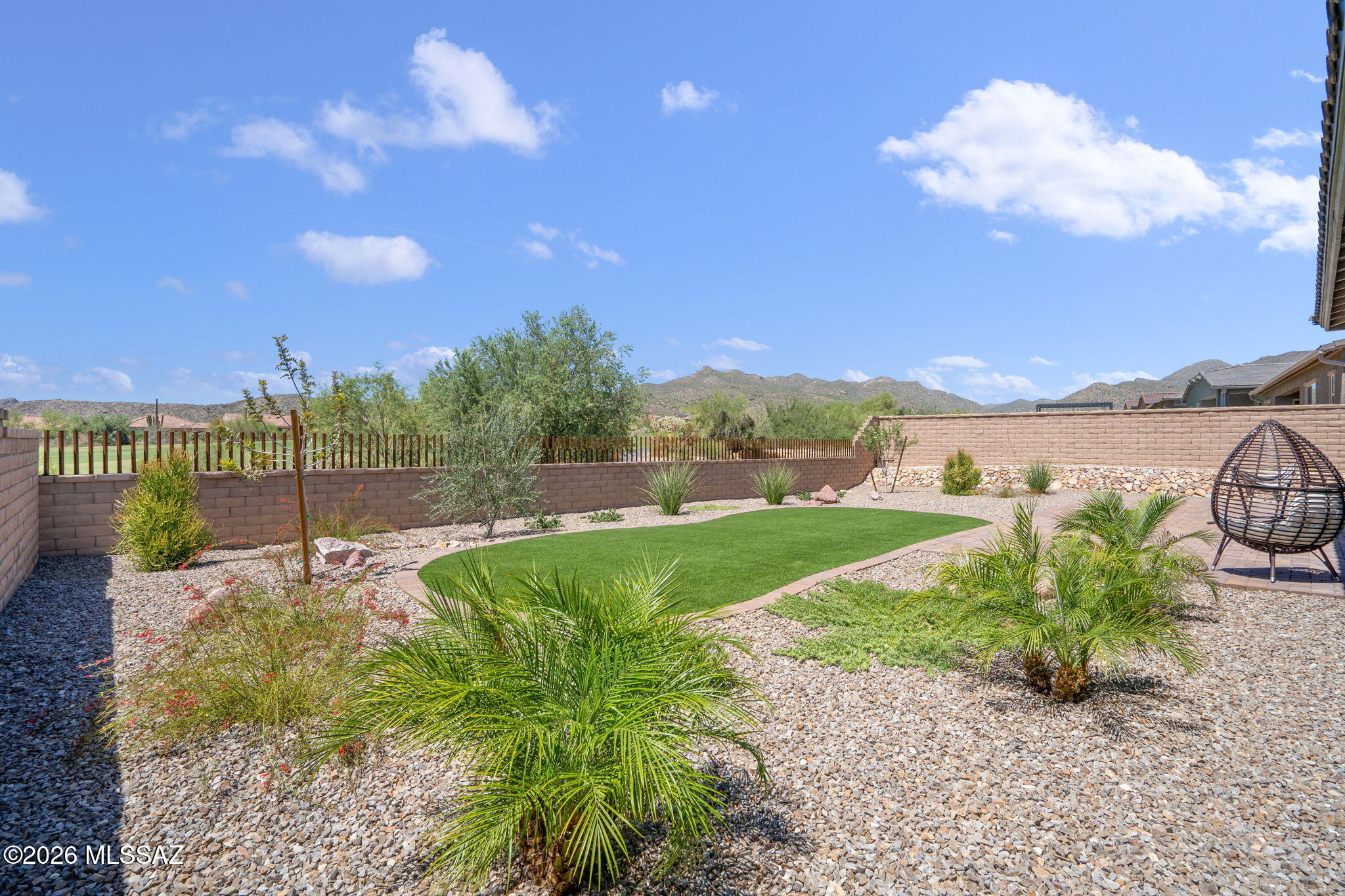 Los Saguaros At Dove Mountain SQ20121640199 - Residential
