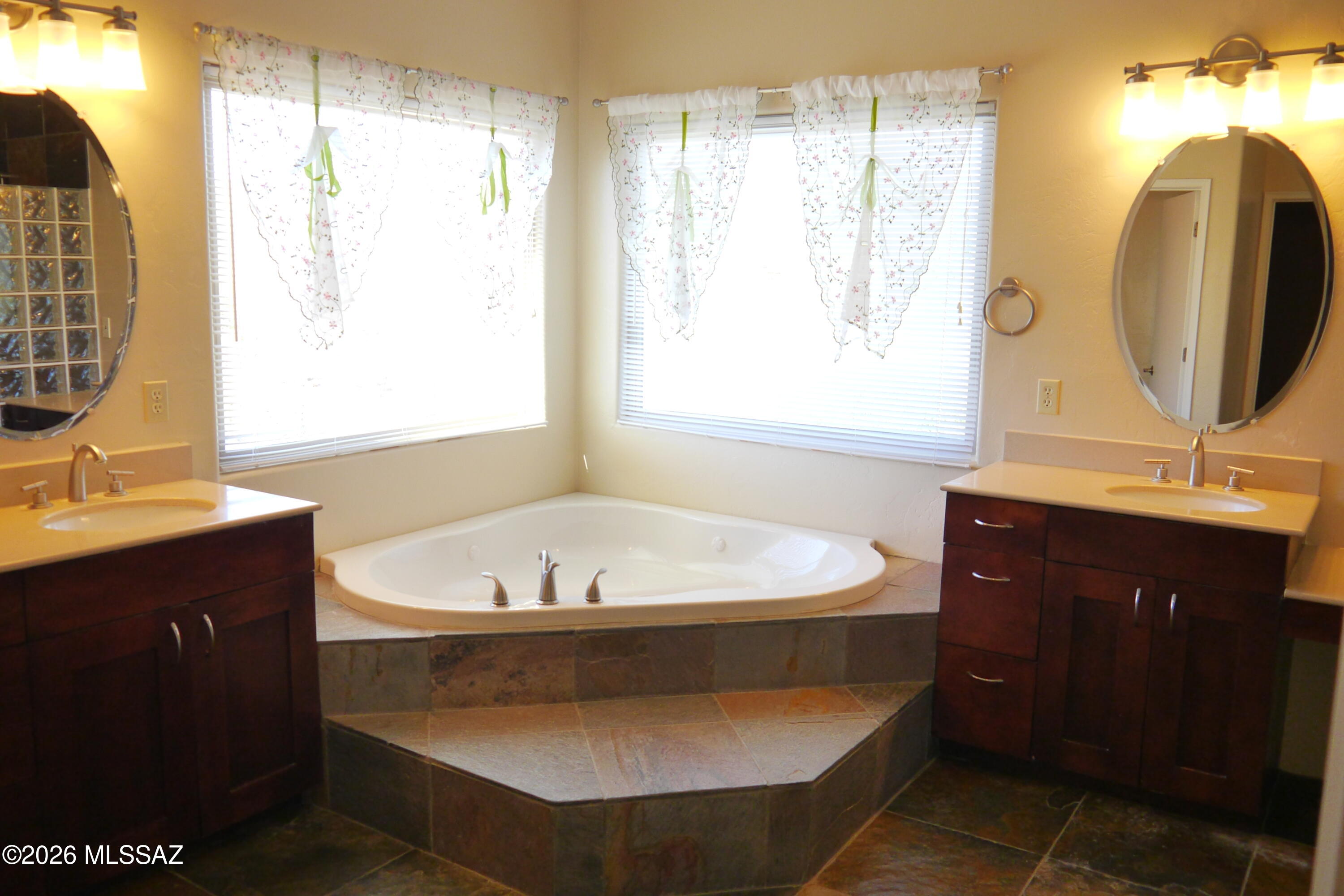 Santa Catalina Estates NO. 4 (1-180) - Residential Lease