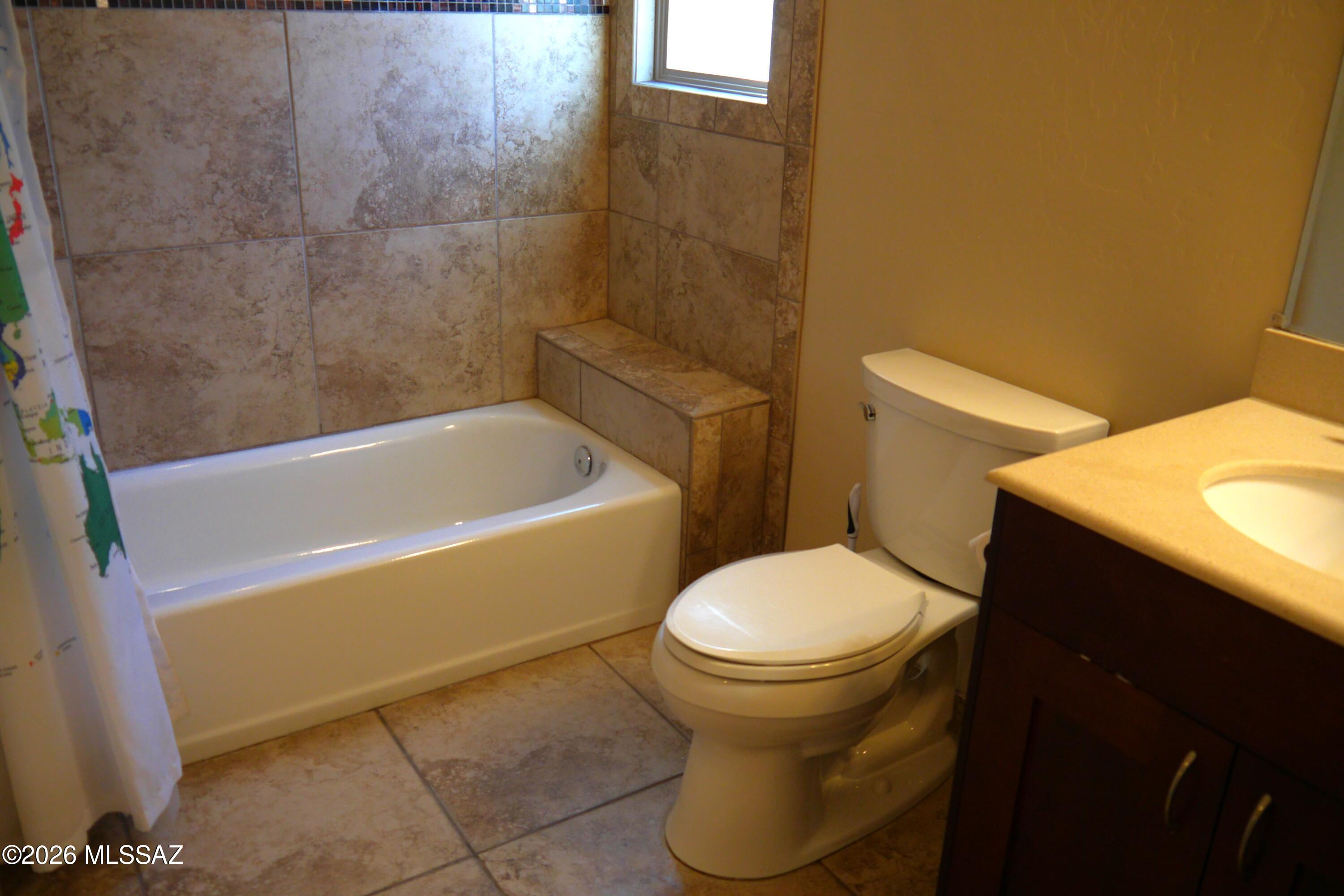 Santa Catalina Estates NO. 4 (1-180) - Residential Lease