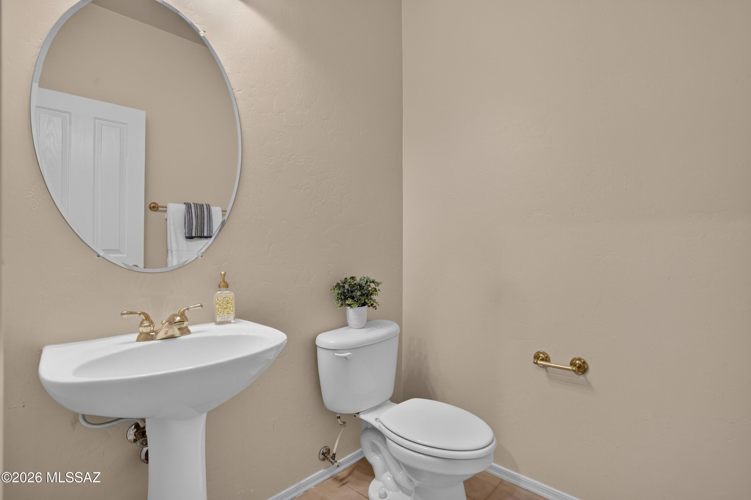 Sabino Mountain (1-290) - Residential