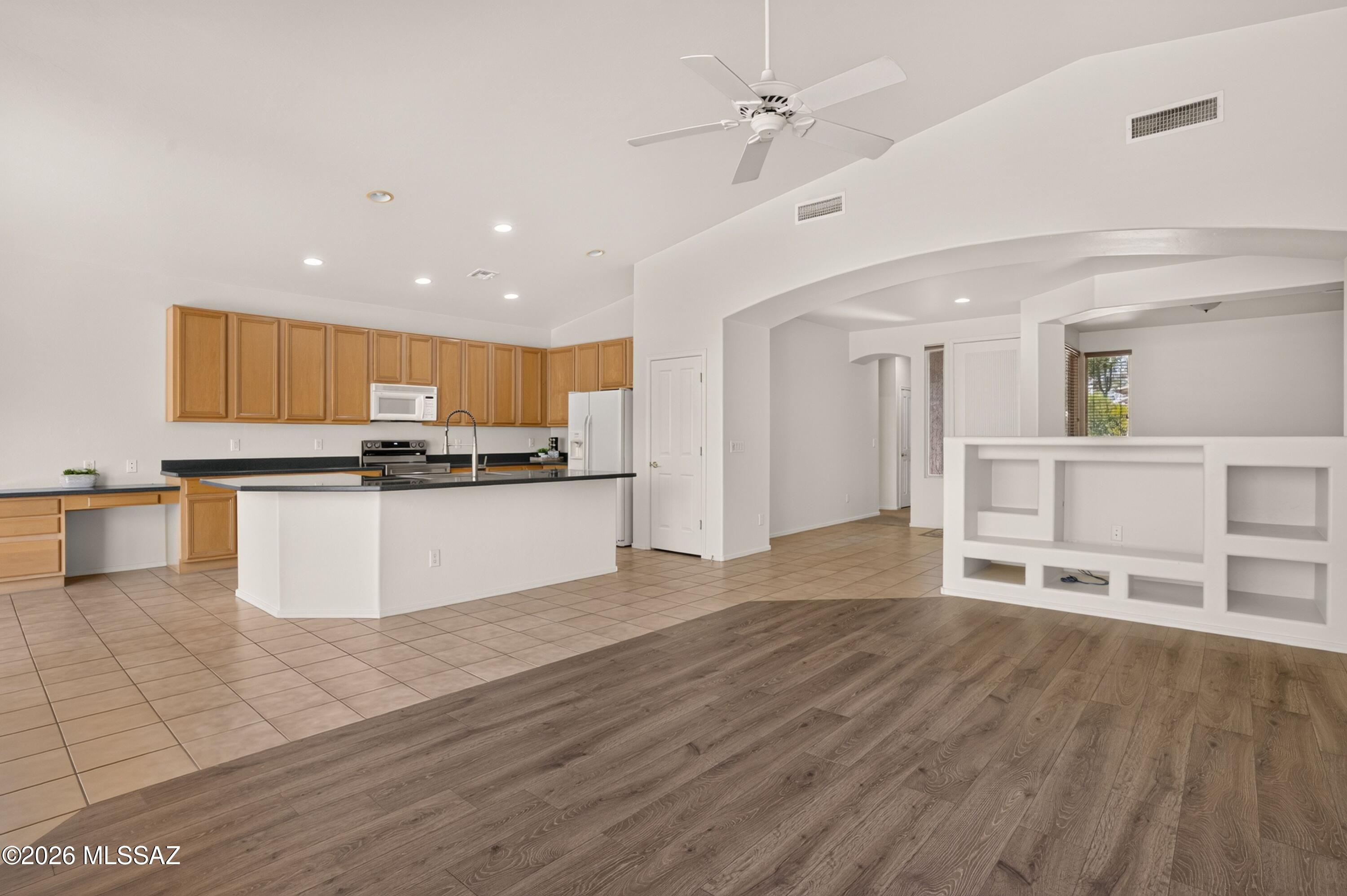 Sabino Mountain (1-290) - Residential