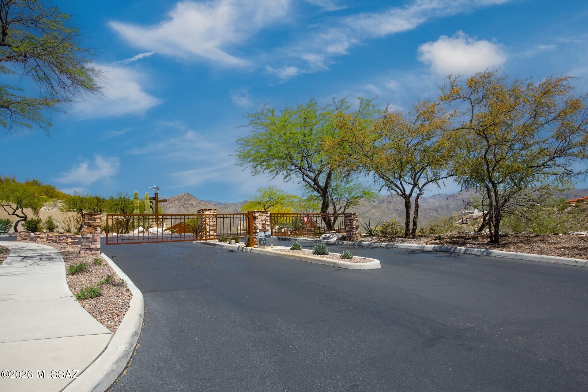 Sabino Mountain (1-290) - Residential