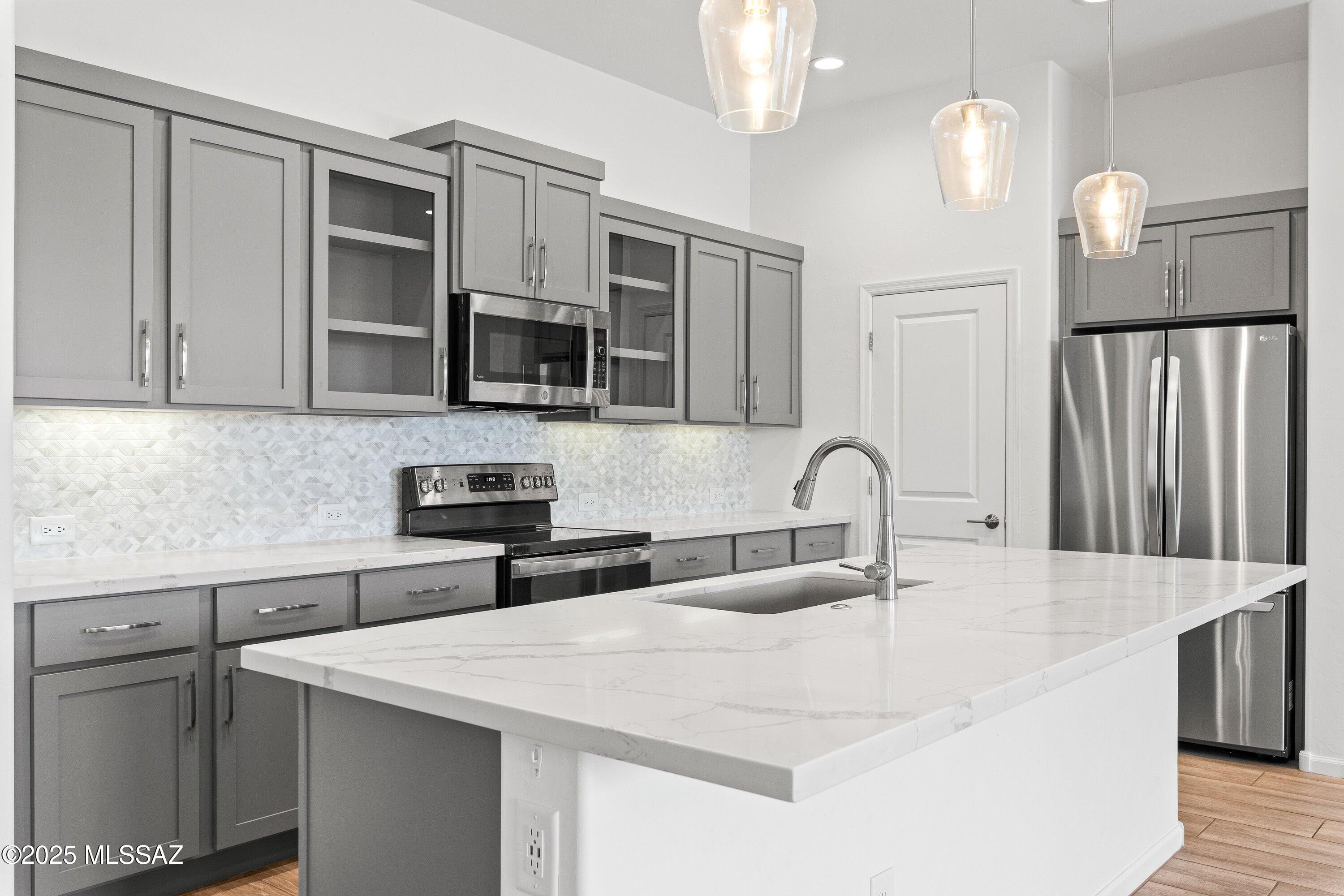 Saddlebrooke Ranch - Residential Lease