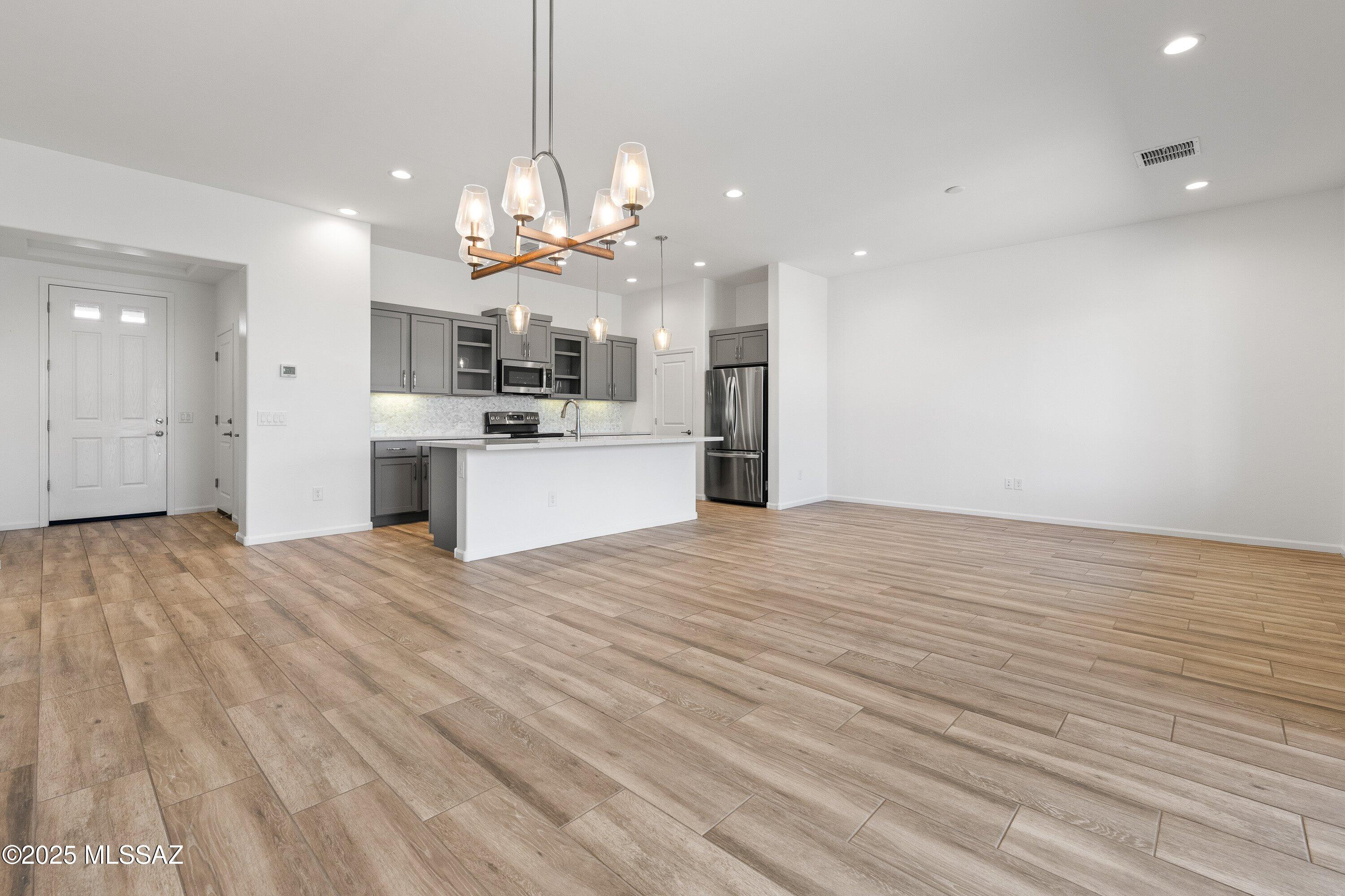 Saddlebrooke Ranch - Residential Lease