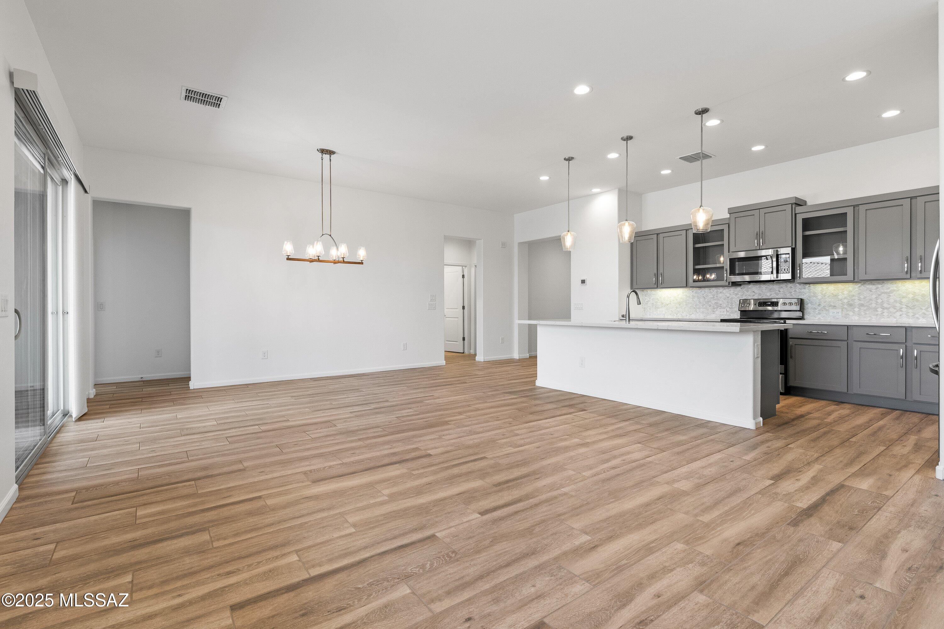 Saddlebrooke Ranch - Residential Lease