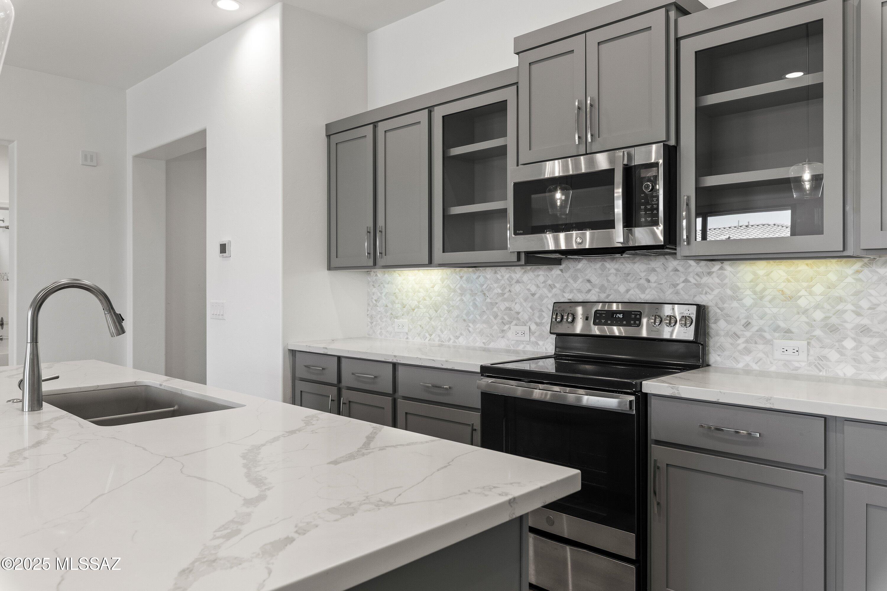 Saddlebrooke Ranch - Residential Lease