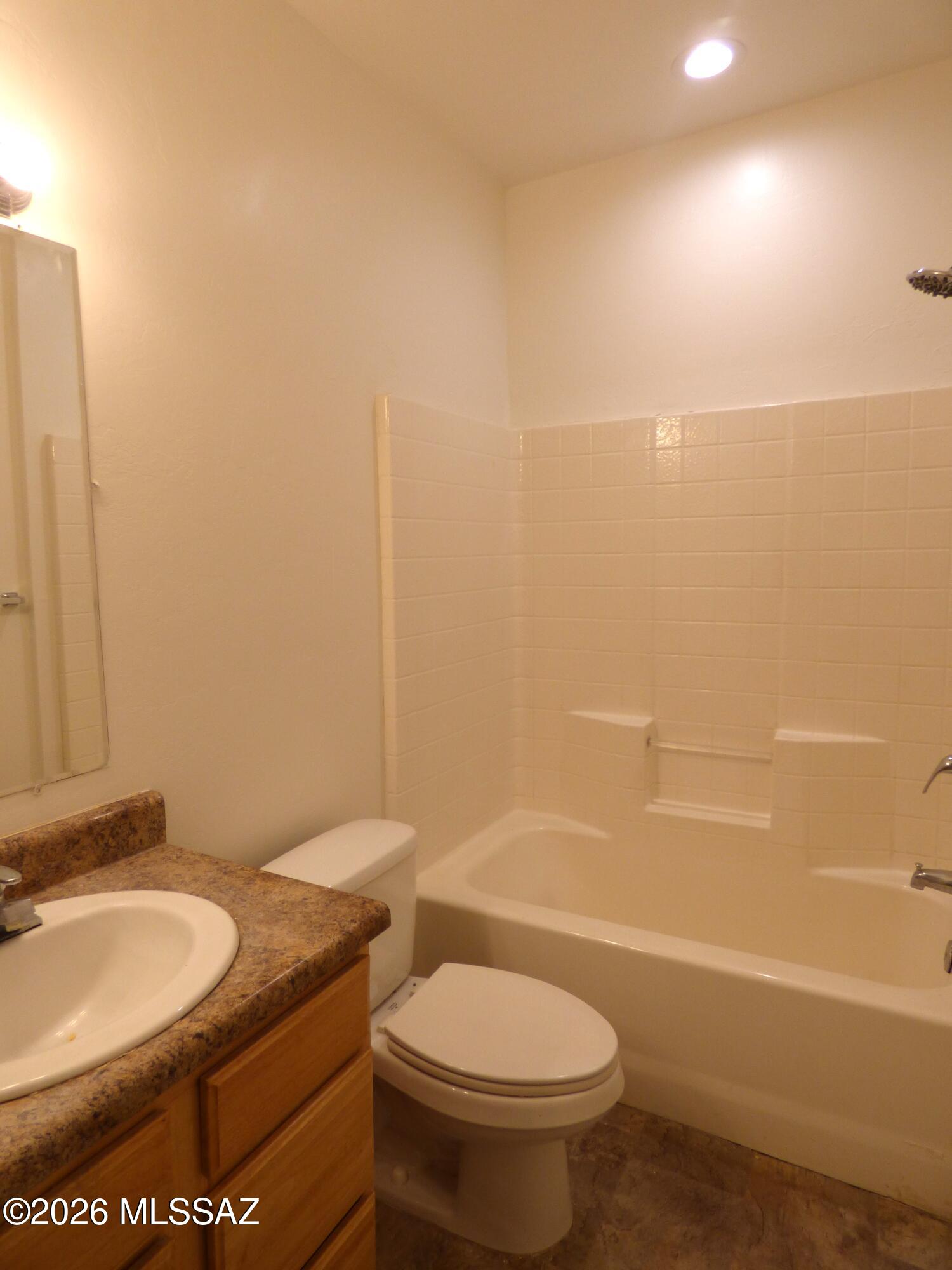 Riverside Park - Residential Lease