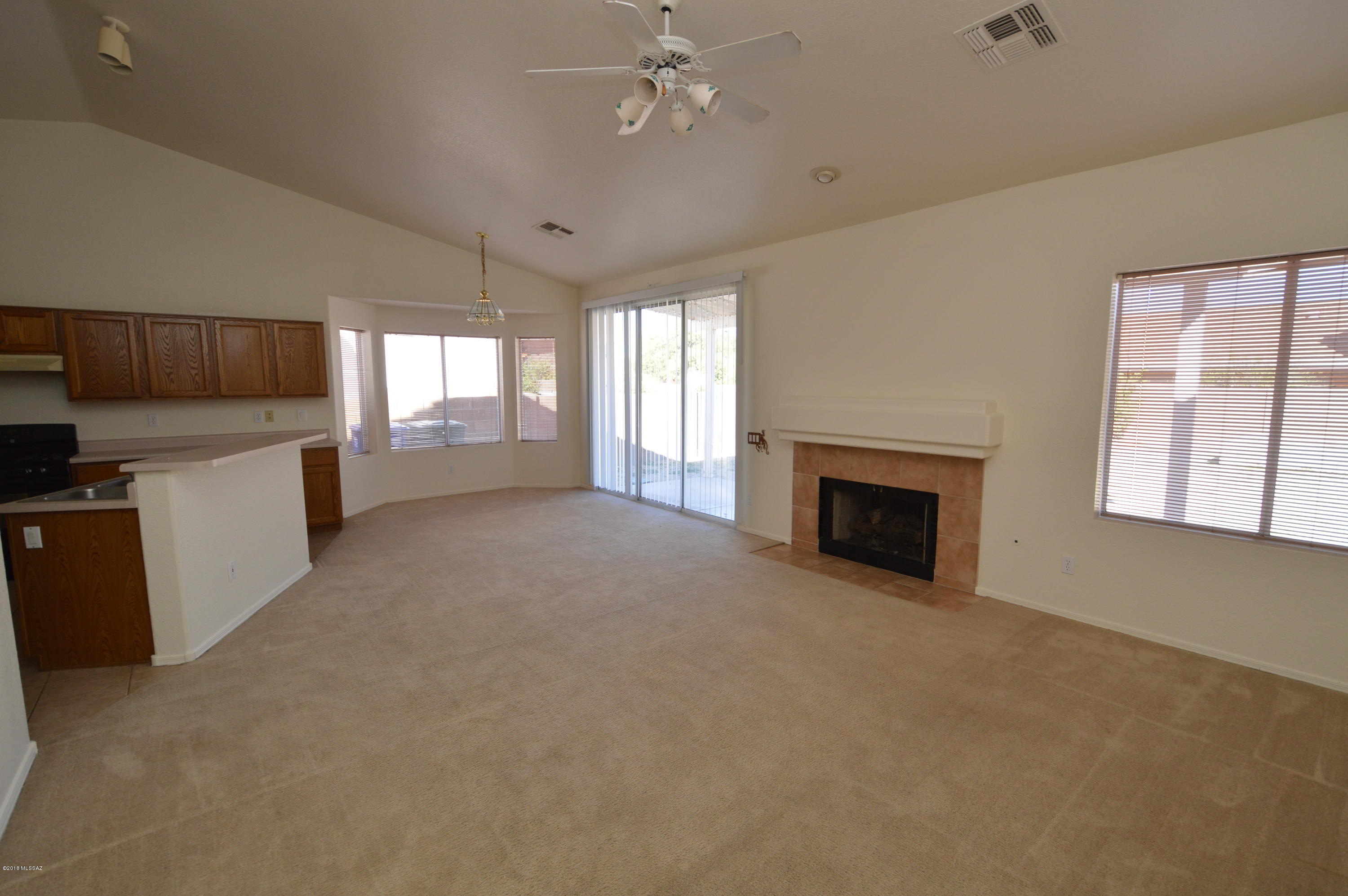 Rita Ranch Crossing (1-47) - Residential Lease