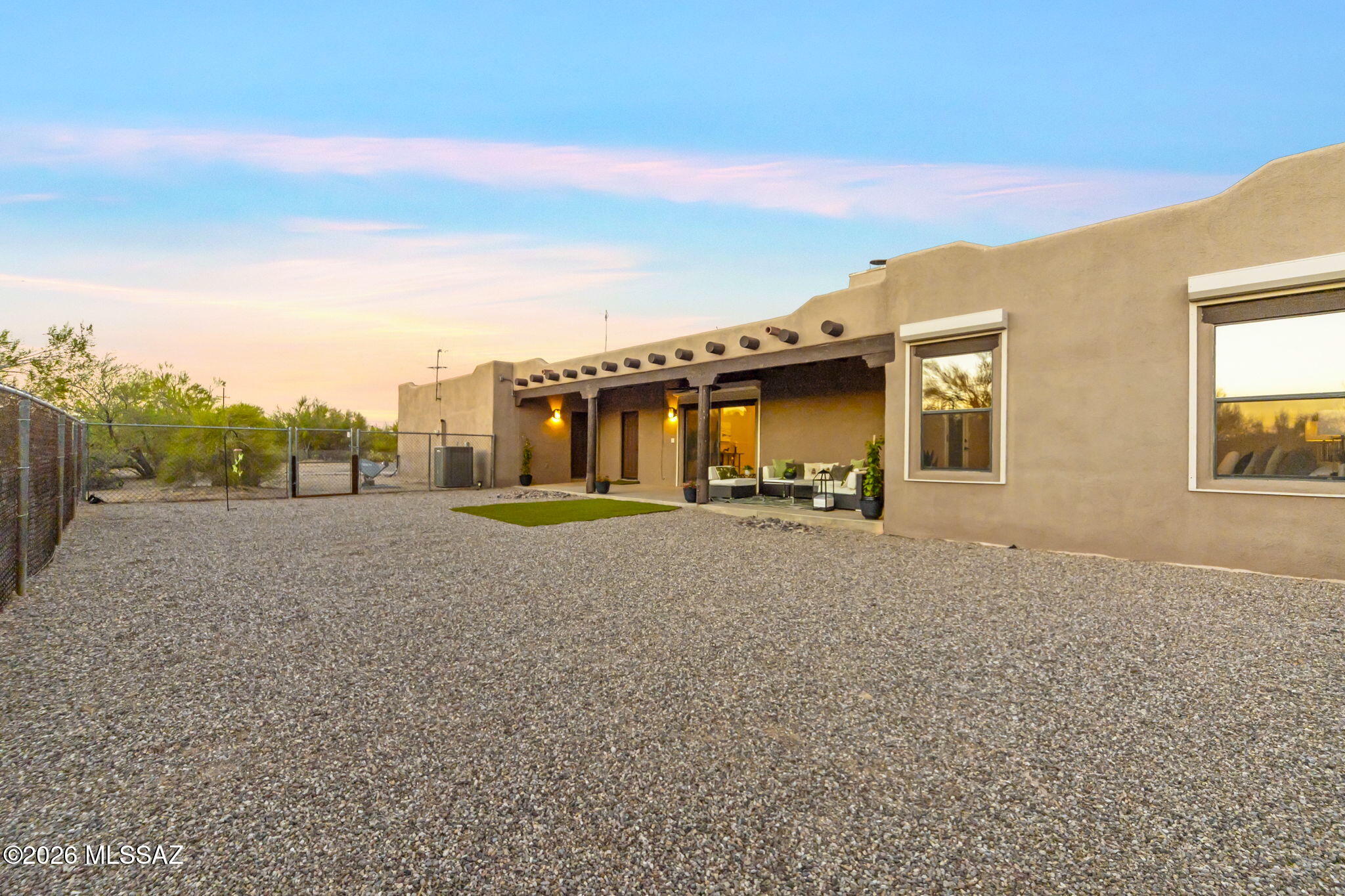 La Cholla Airpark - Residential