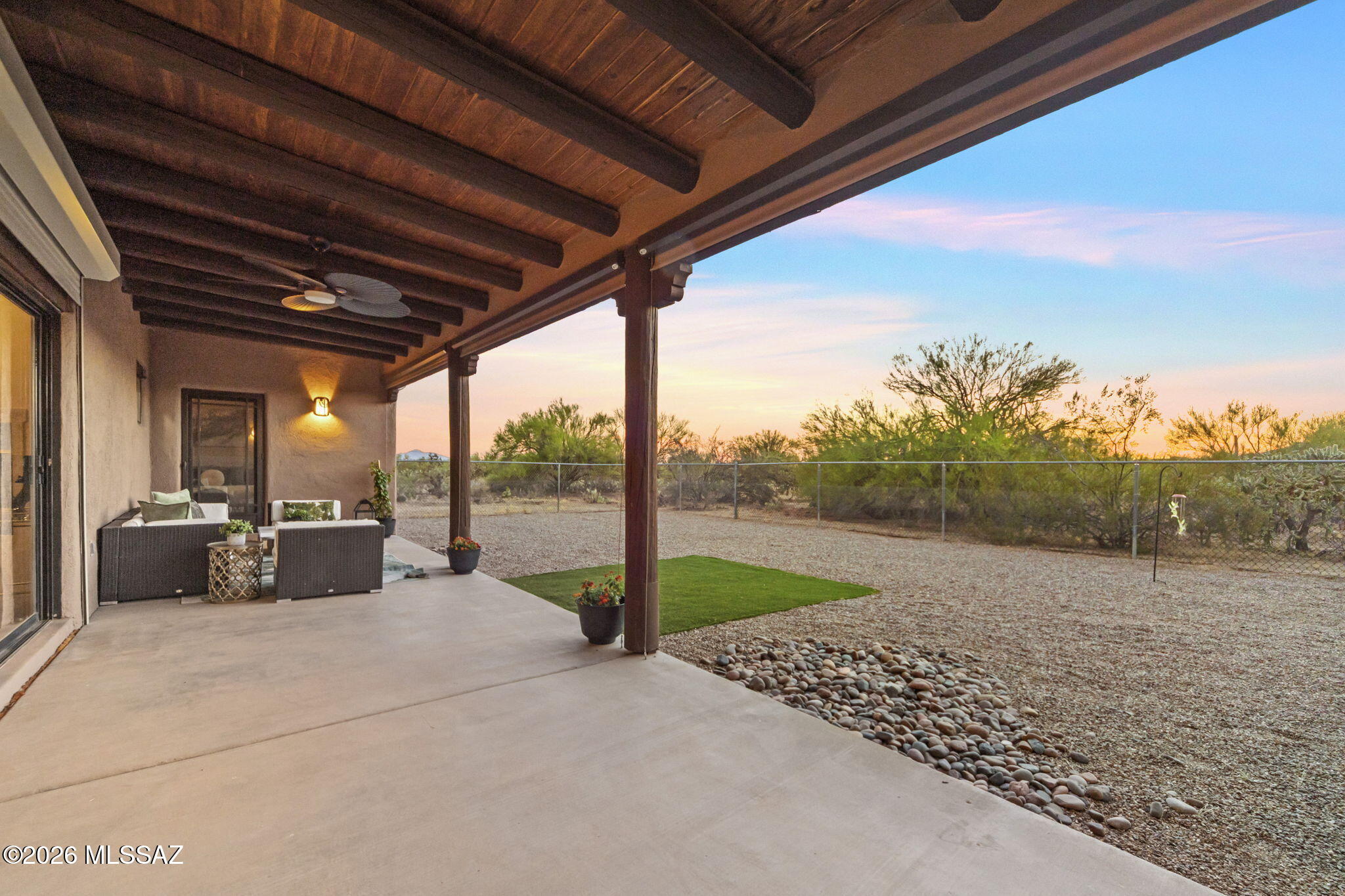 La Cholla Airpark - Residential