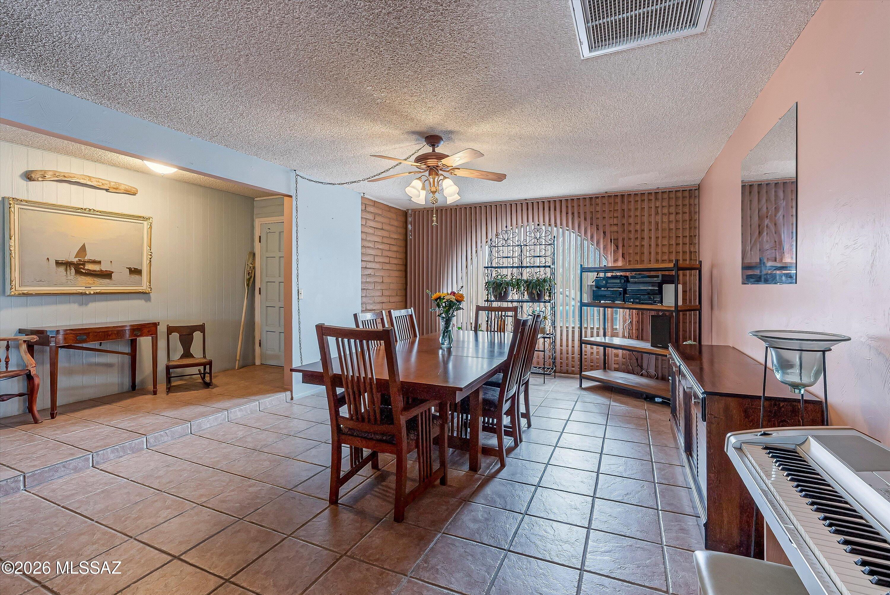 Rancho Del Este (1-128) - Residential