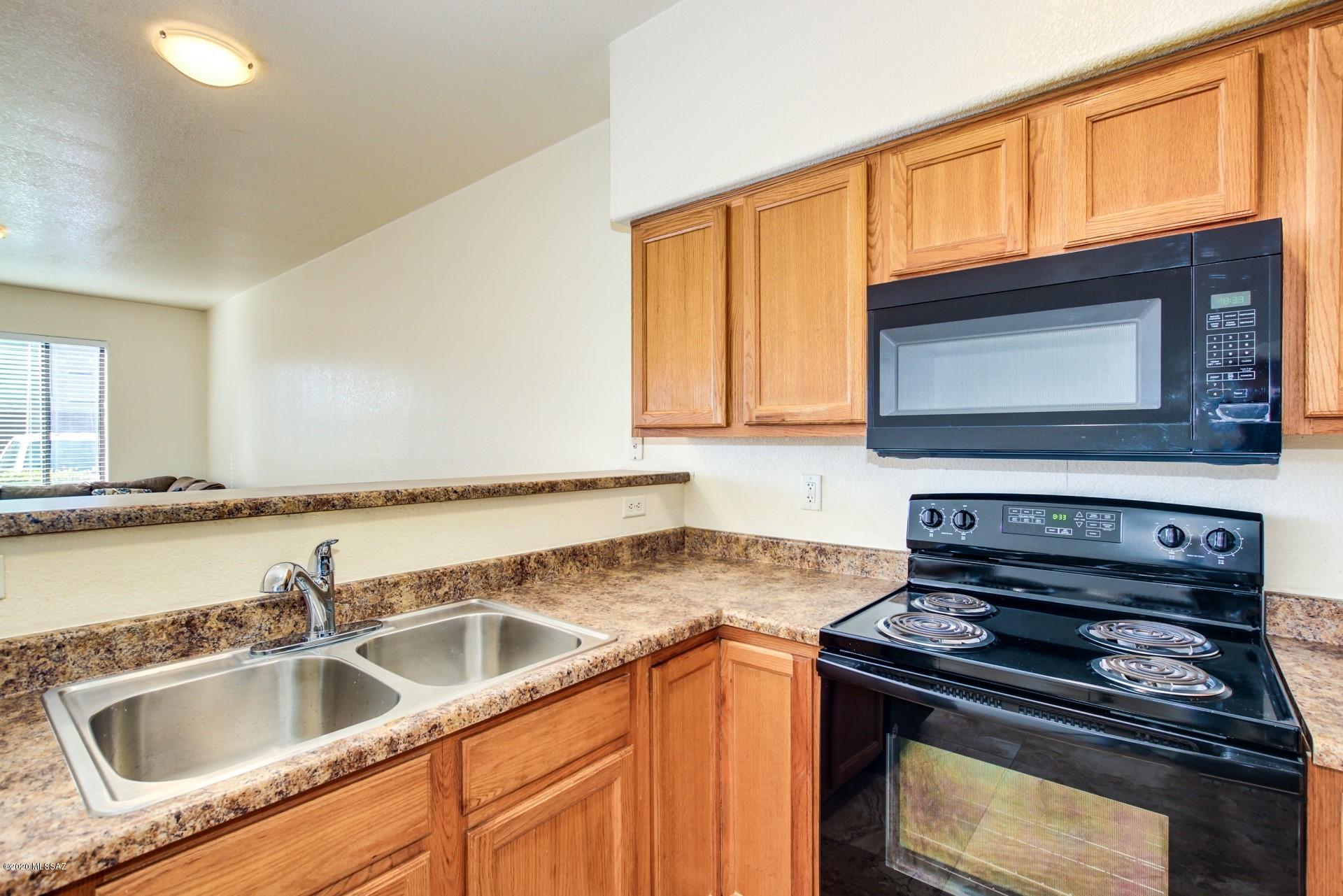 Mountain View Condos. (1-76) - Residential Lease