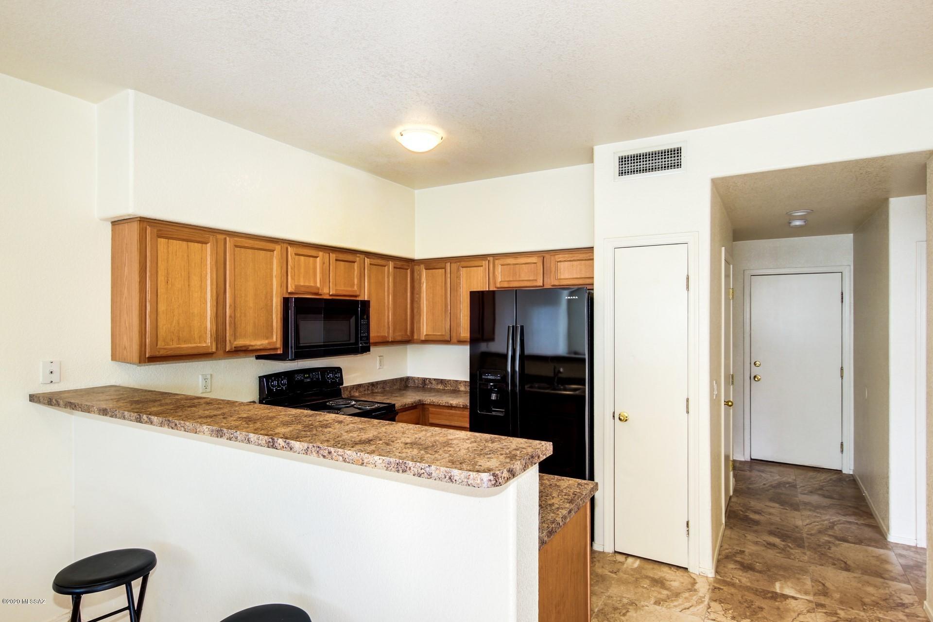 Mountain View Condos. (1-76) - Residential Lease