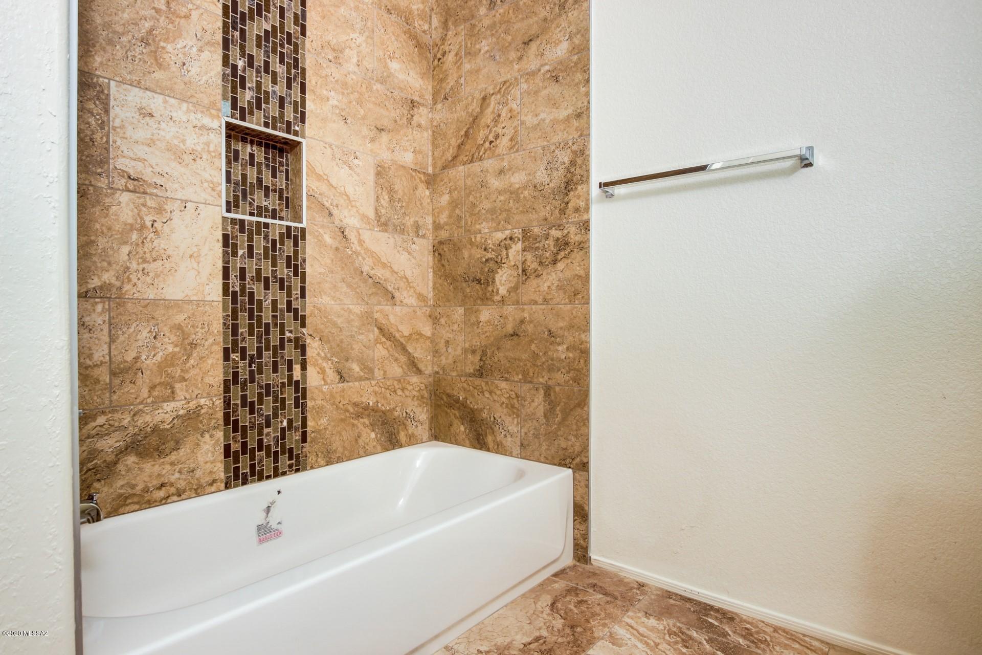 Mountain View Condos. (1-76) - Residential Lease