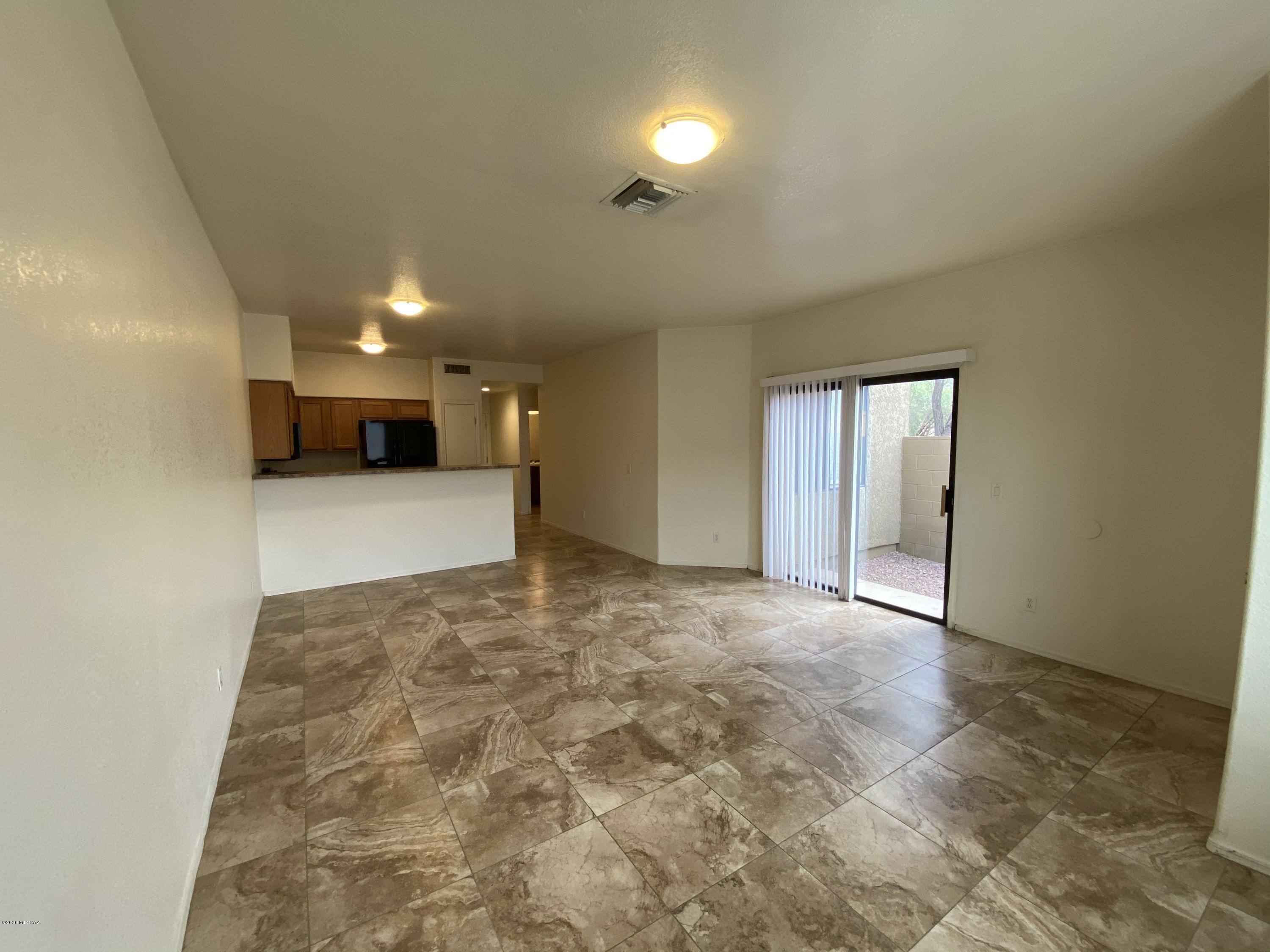 Mountain View Condos. (1-76) - Residential Lease