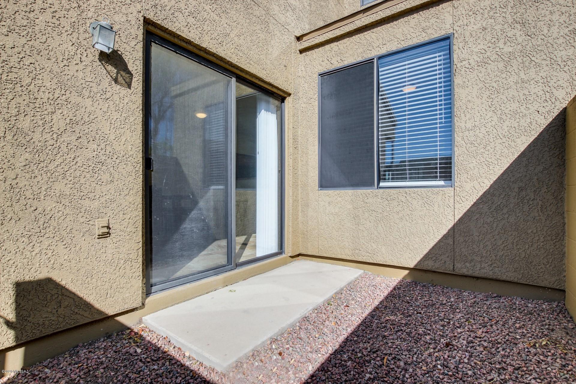 Mountain View Condos. (1-76) - Residential Lease