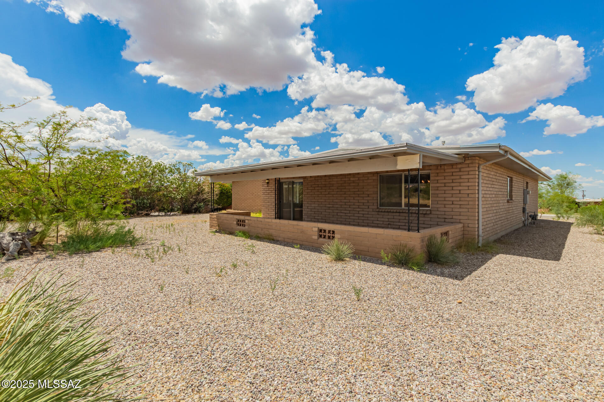 New Tucson Unit NO. 4 (1-203) - Residential Lease