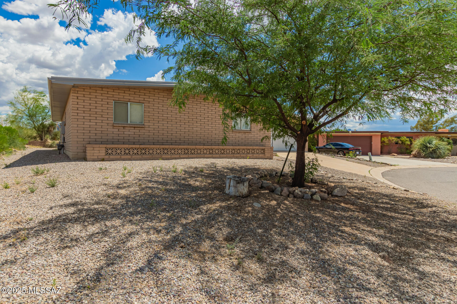 New Tucson Unit NO. 4 (1-203) - Residential Lease