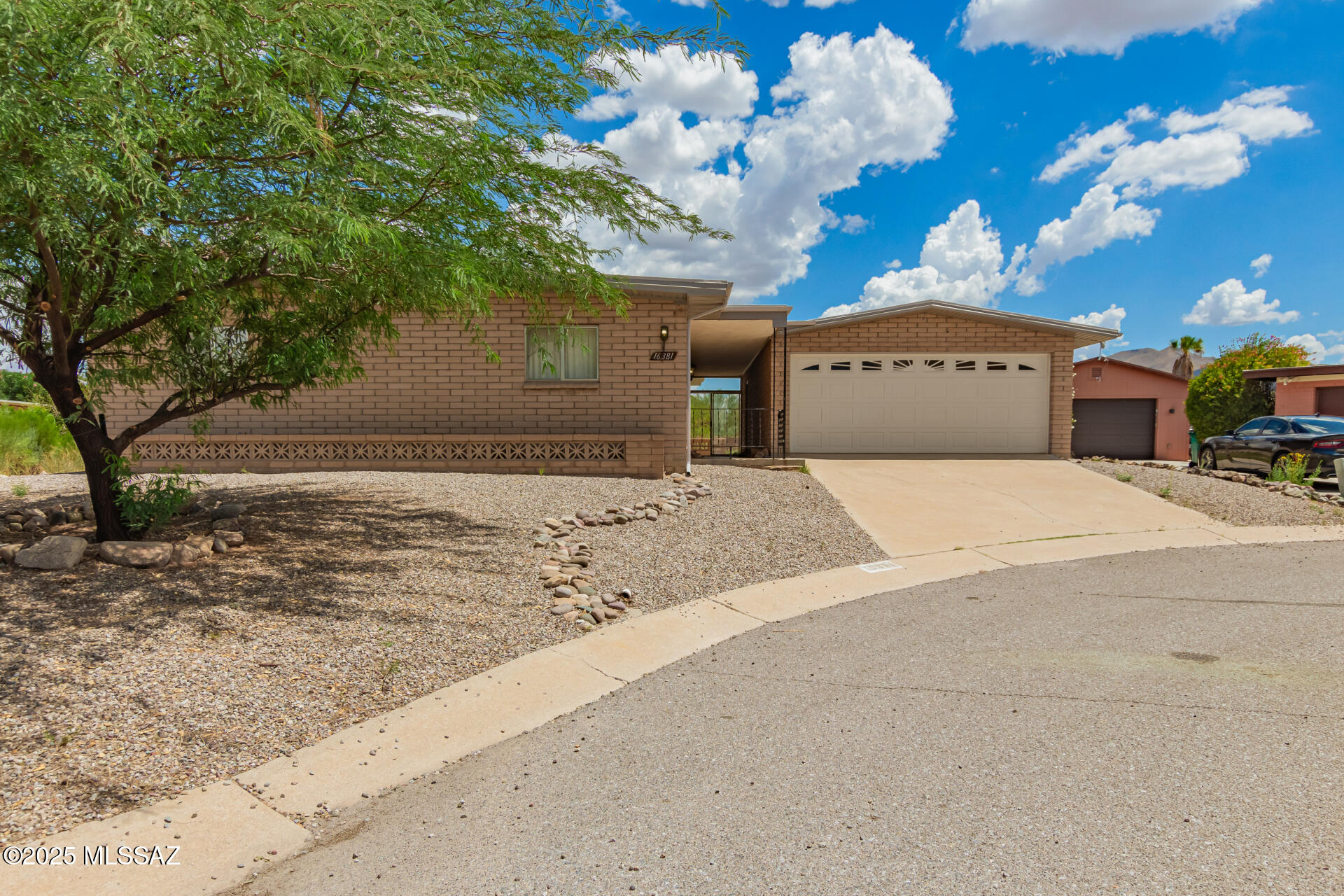 New Tucson Unit NO. 4 (1-203) - Residential Lease