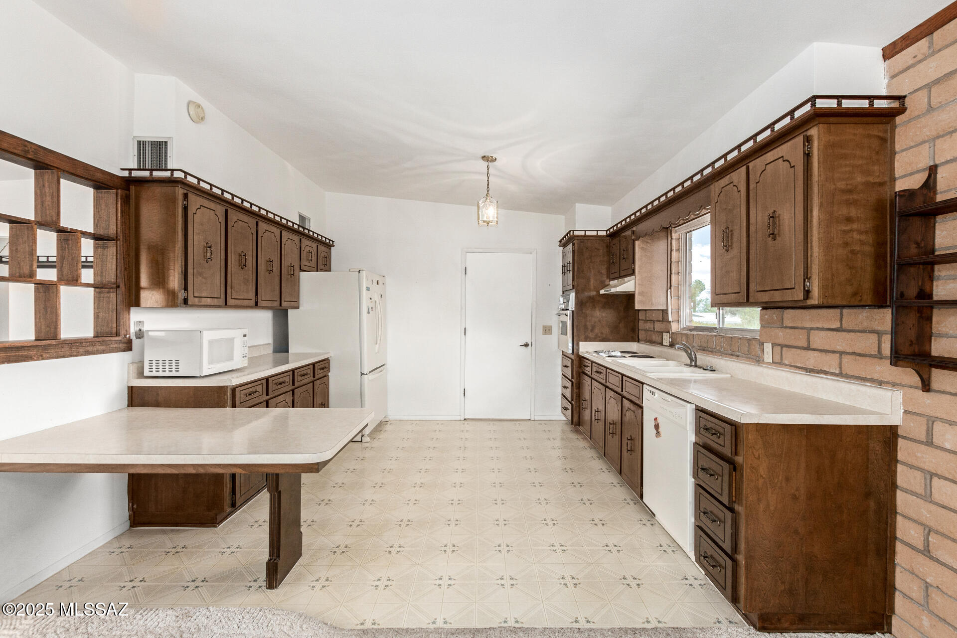 New Tucson Unit NO. 4 (1-203) - Residential Lease