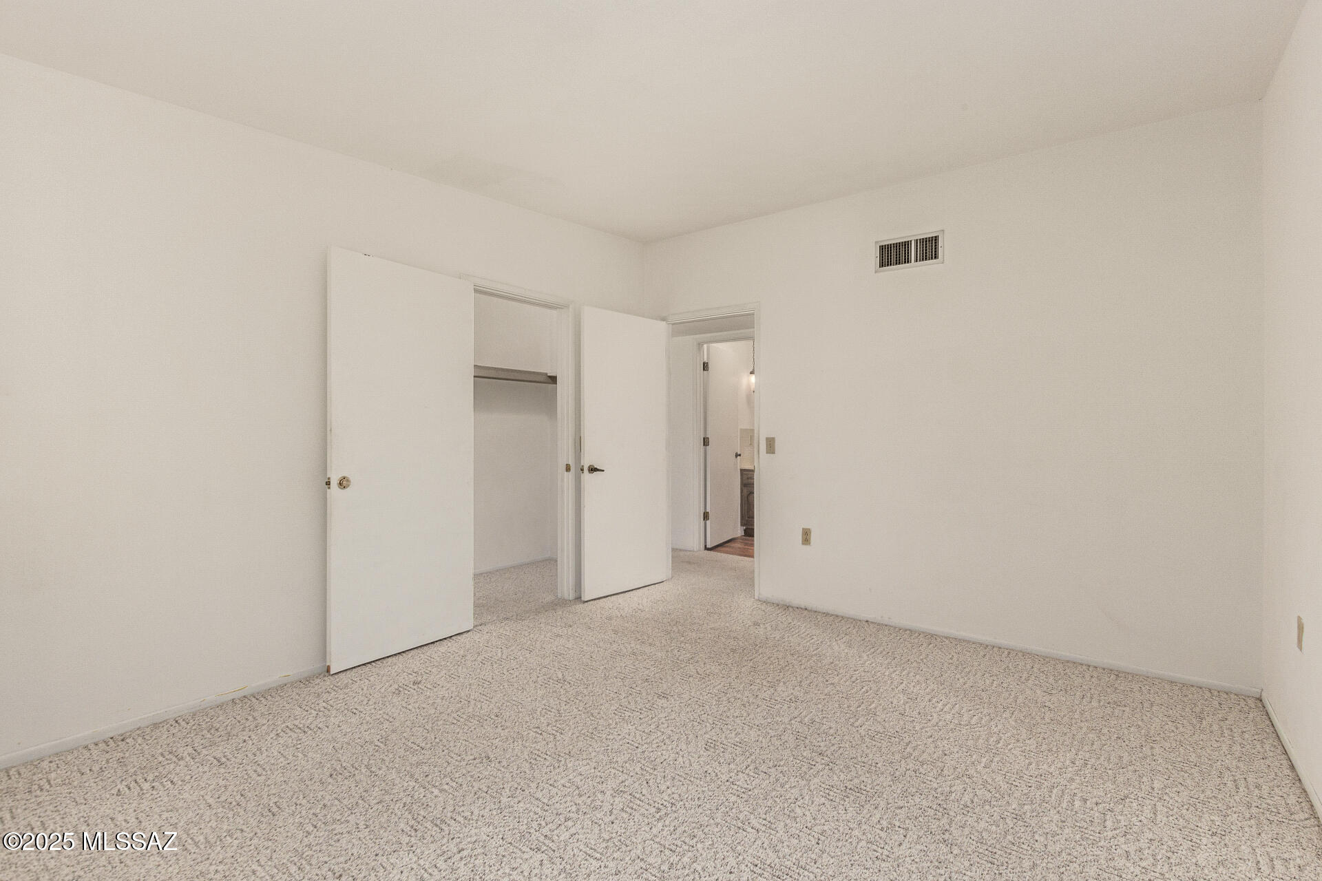 New Tucson Unit NO. 4 (1-203) - Residential Lease
