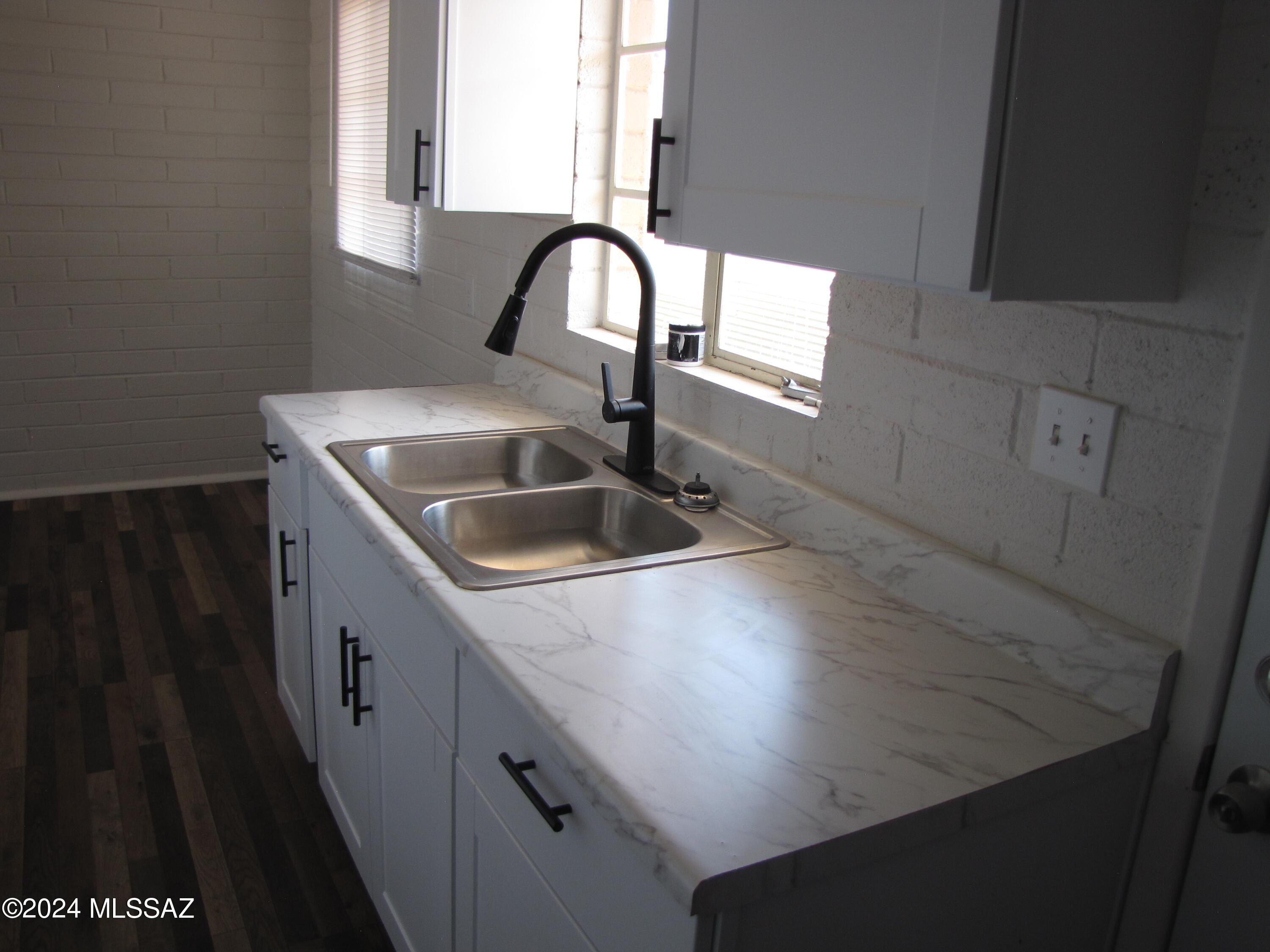 Swan Park Addition - Residential Lease